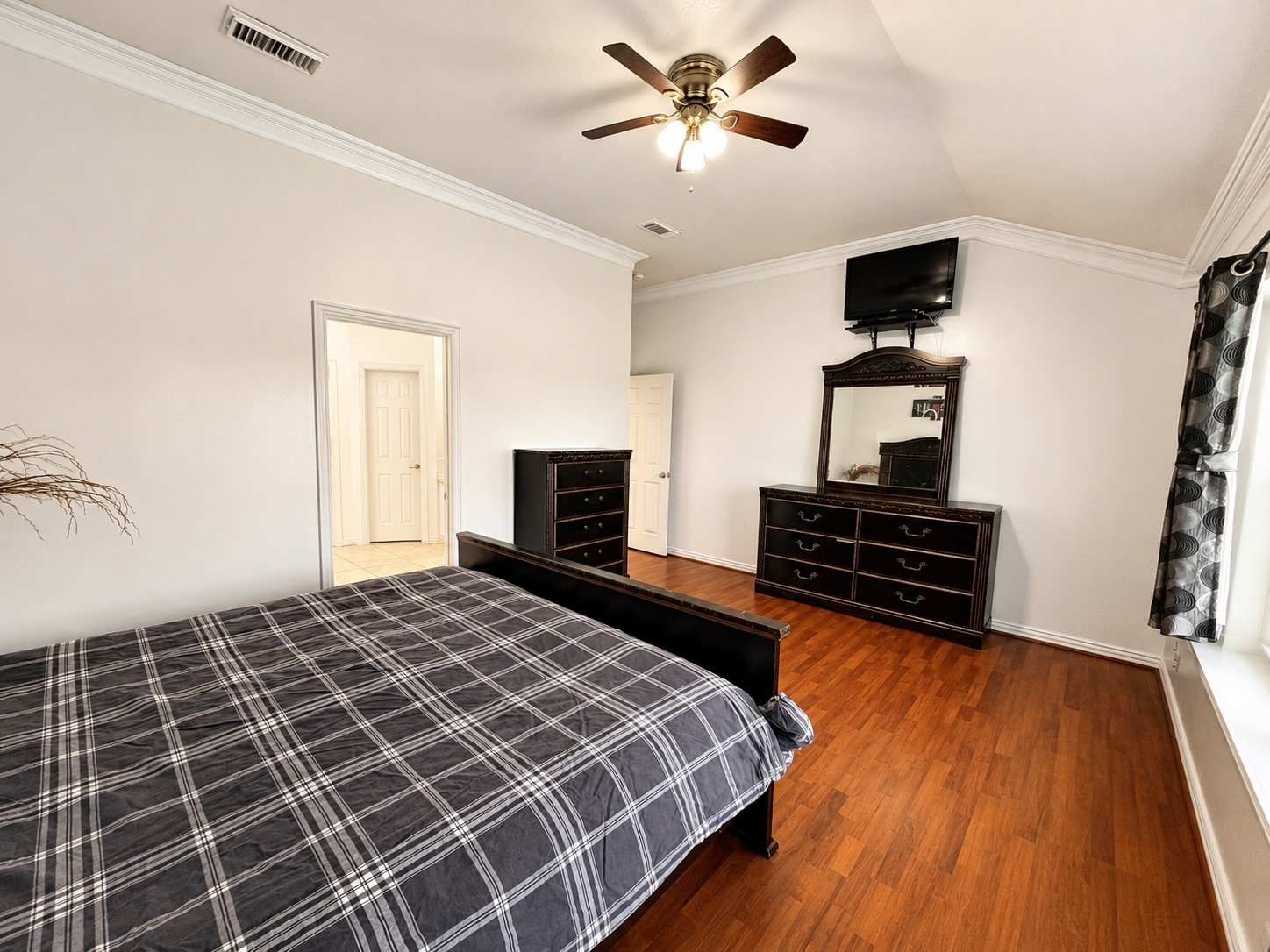 5507 Cranston Court Property Photo 16