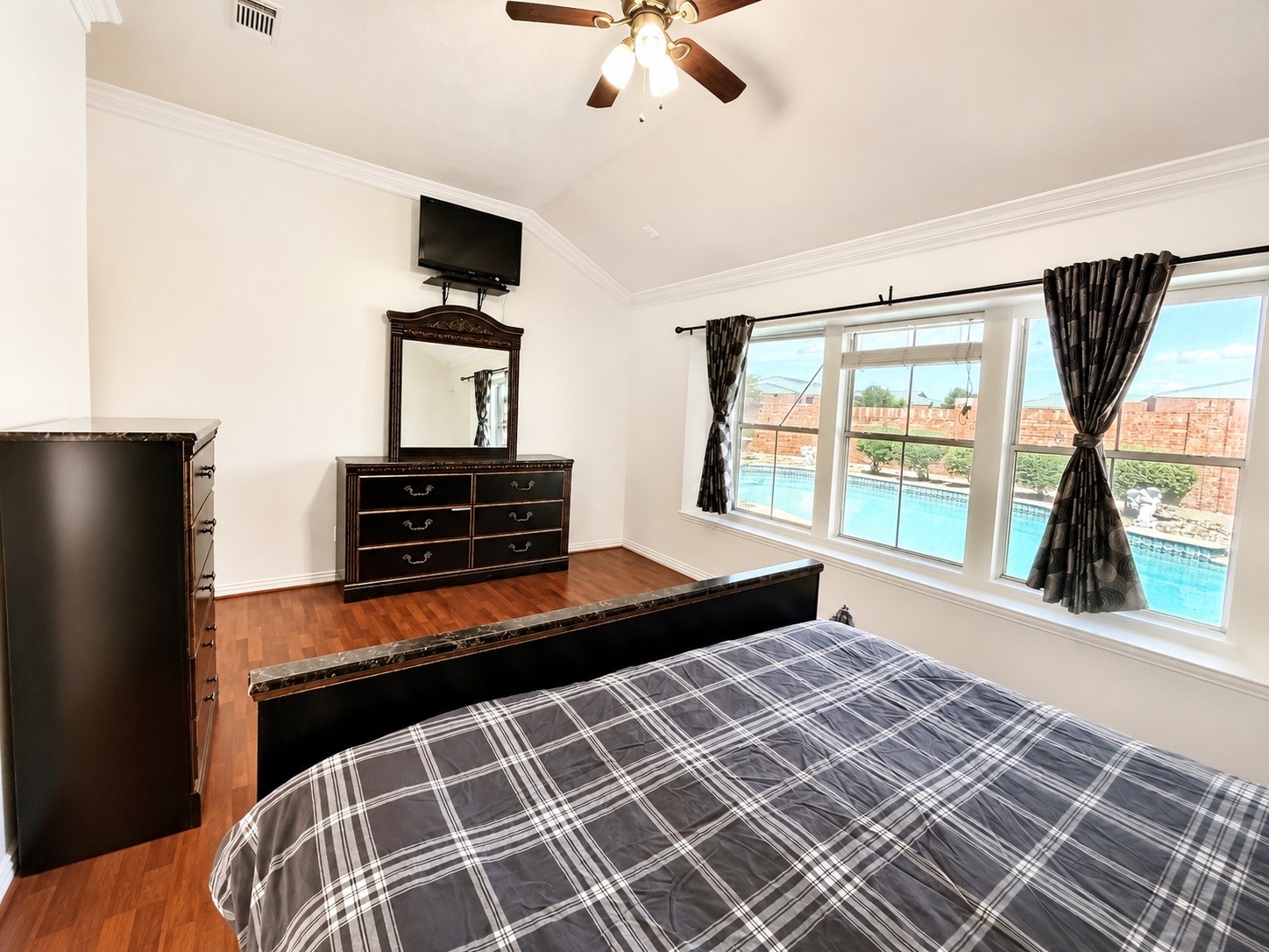 5507 Cranston Court Property Photo 17