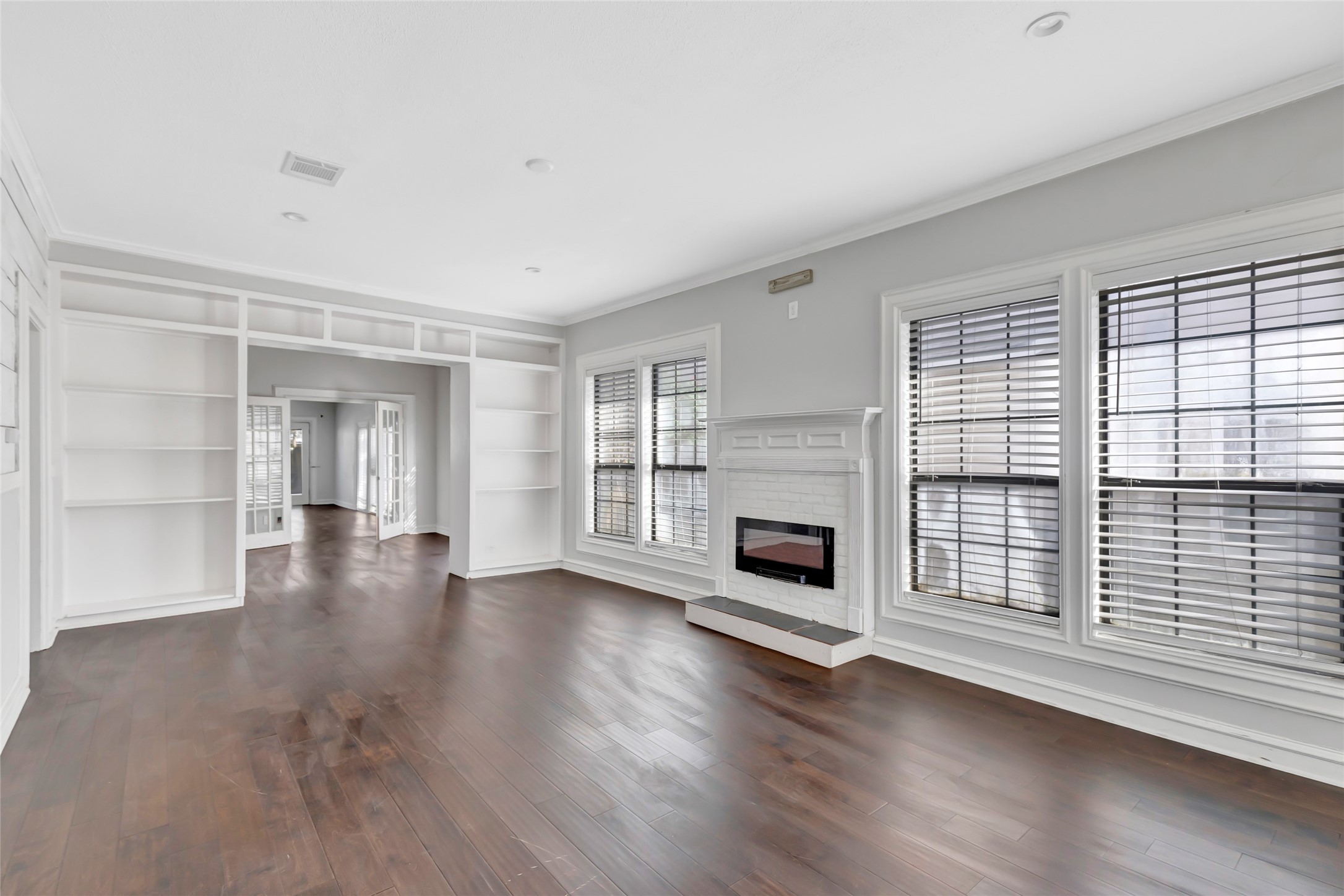 212 Super Street Property Photo 12