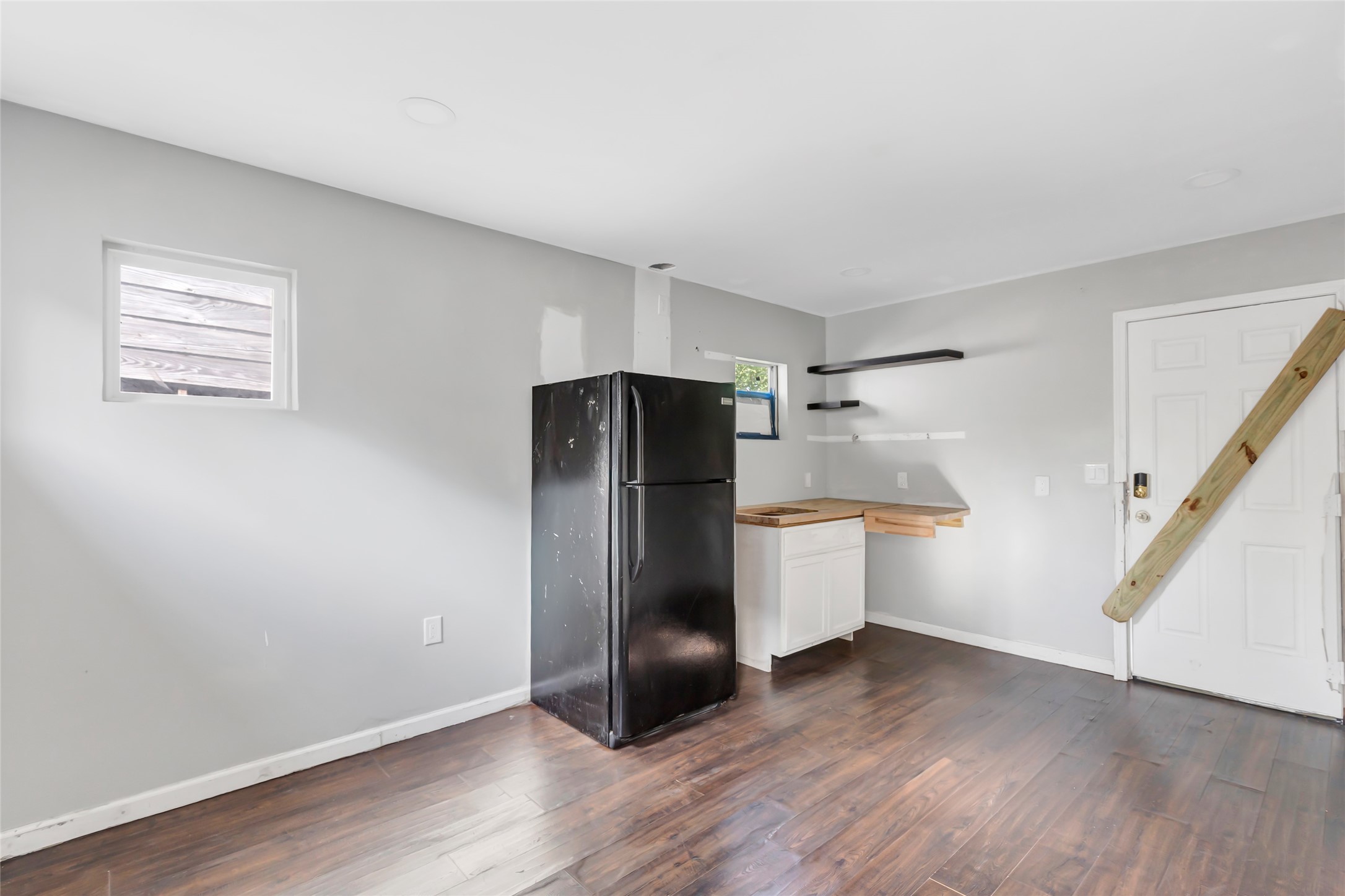 212 Super Street Property Photo 16