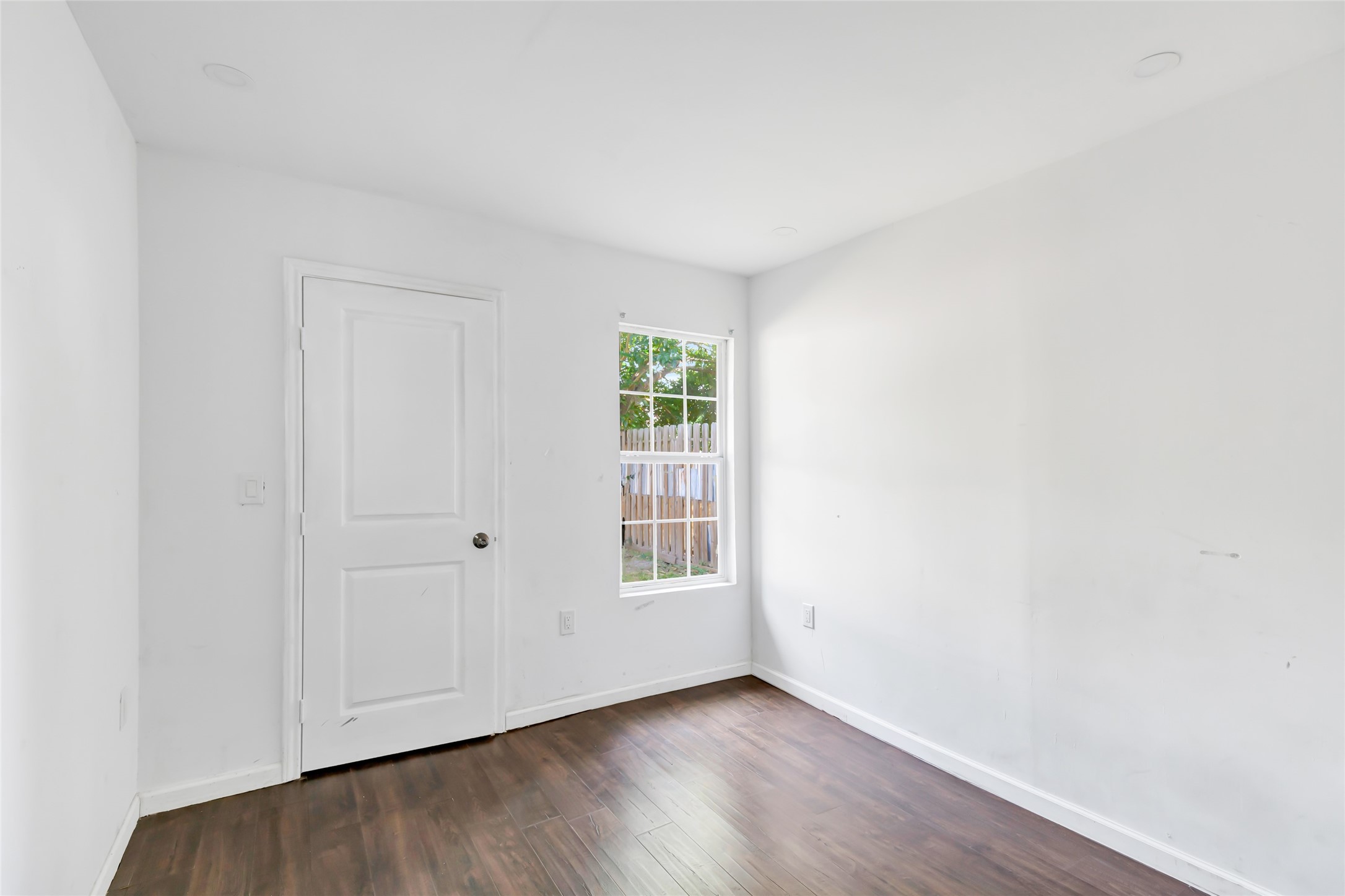 212 Super Street Property Photo 17