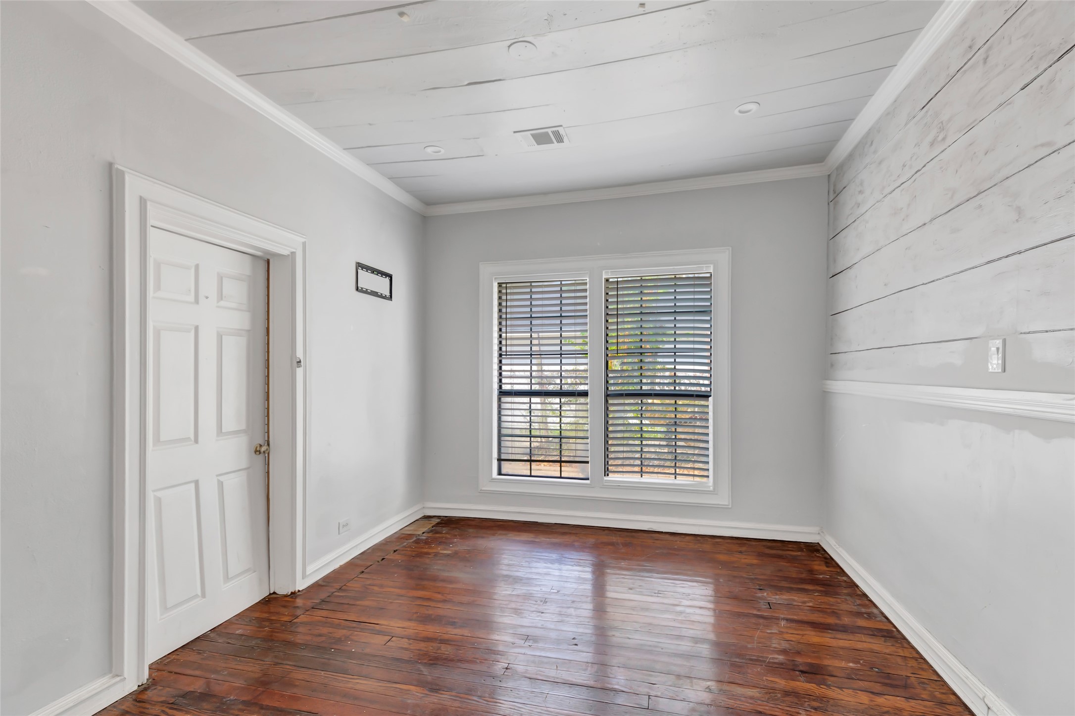212 Super Street Property Photo 22
