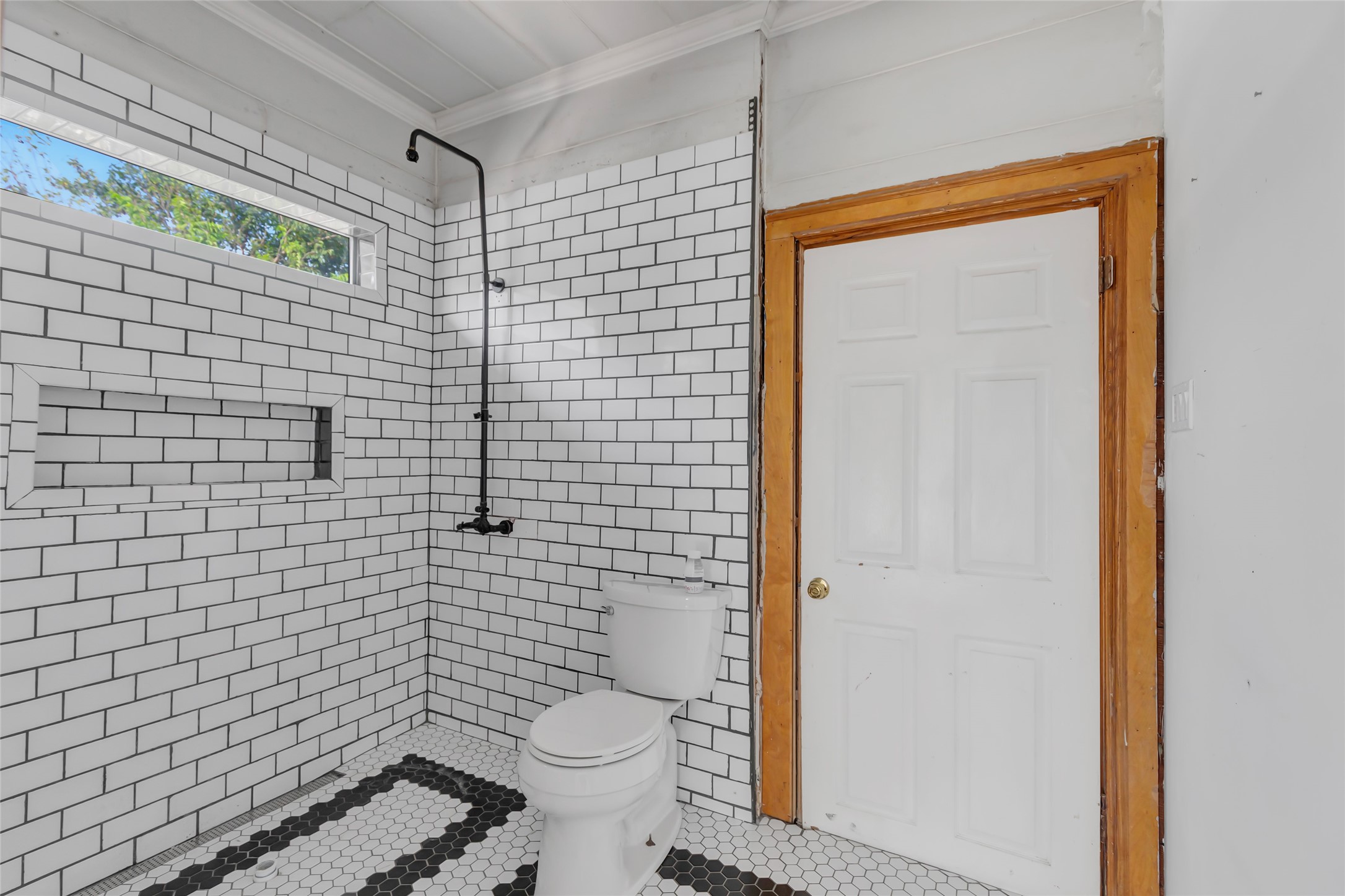 212 Super Street Property Photo 25