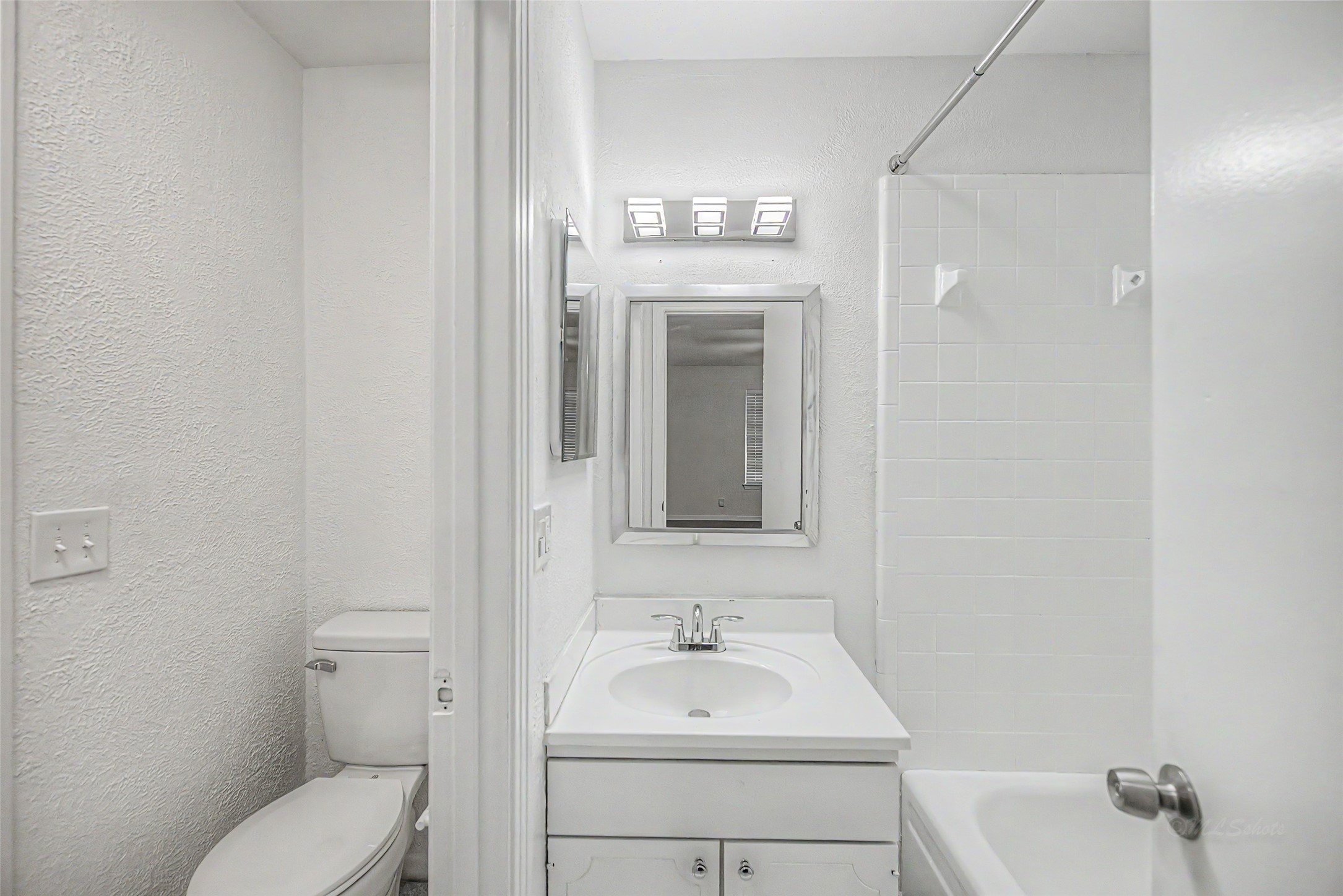 830 Threadneedle Street 228 Property Photo 17