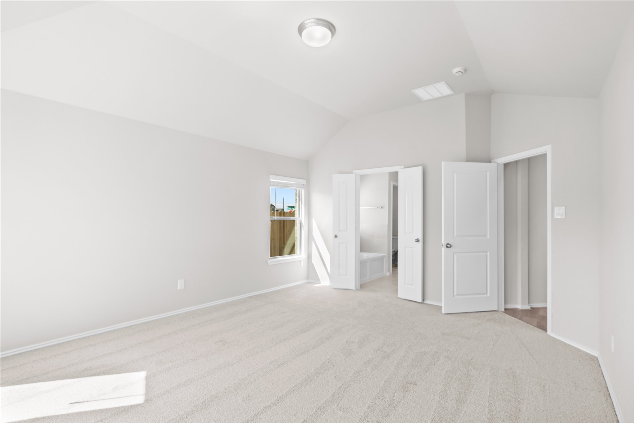 114 Mercury Sky Road Property Photo 8