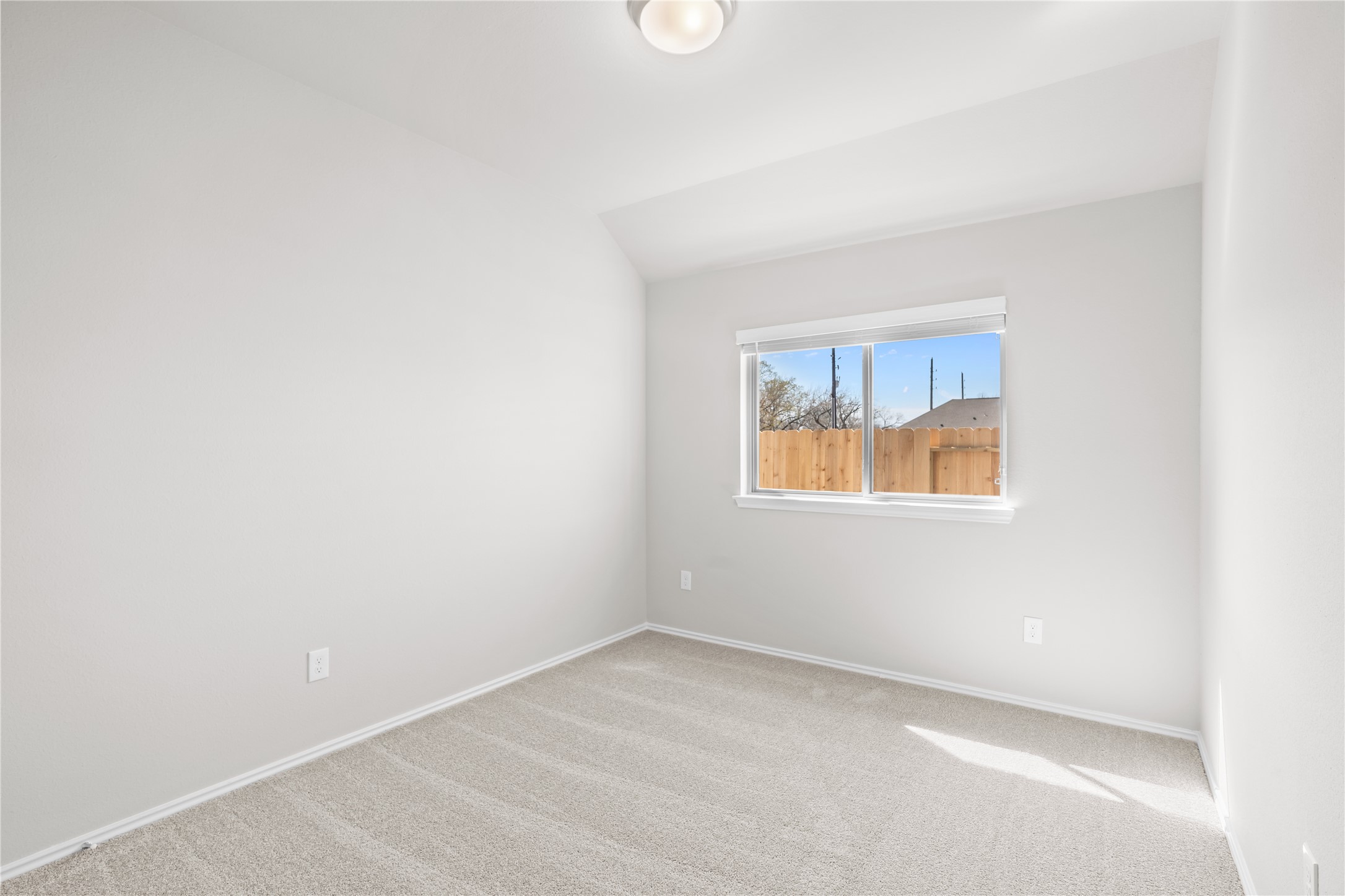 114 Mercury Sky Road Property Photo 16