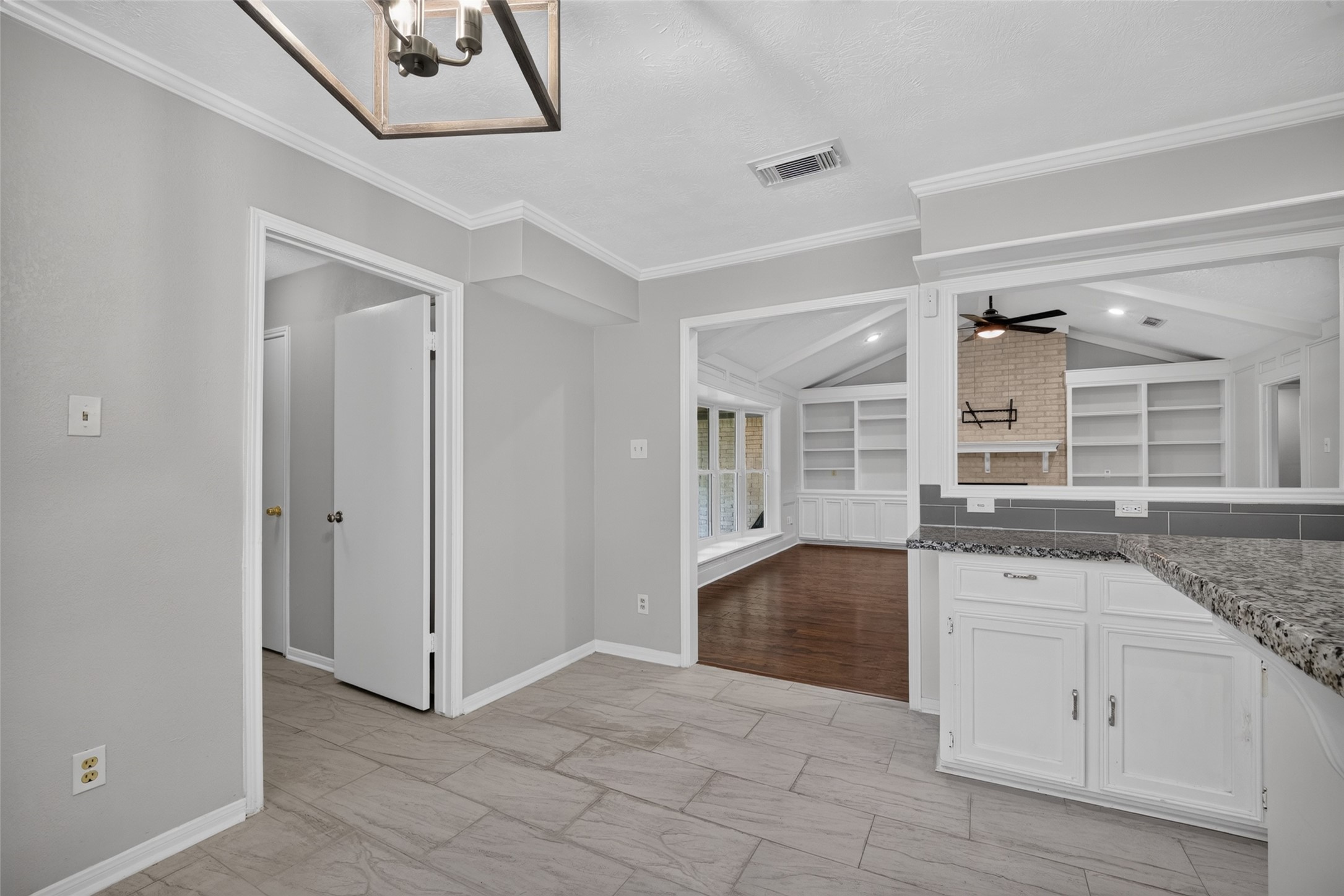 7614 Rollingbrook Drive Property Photo 16