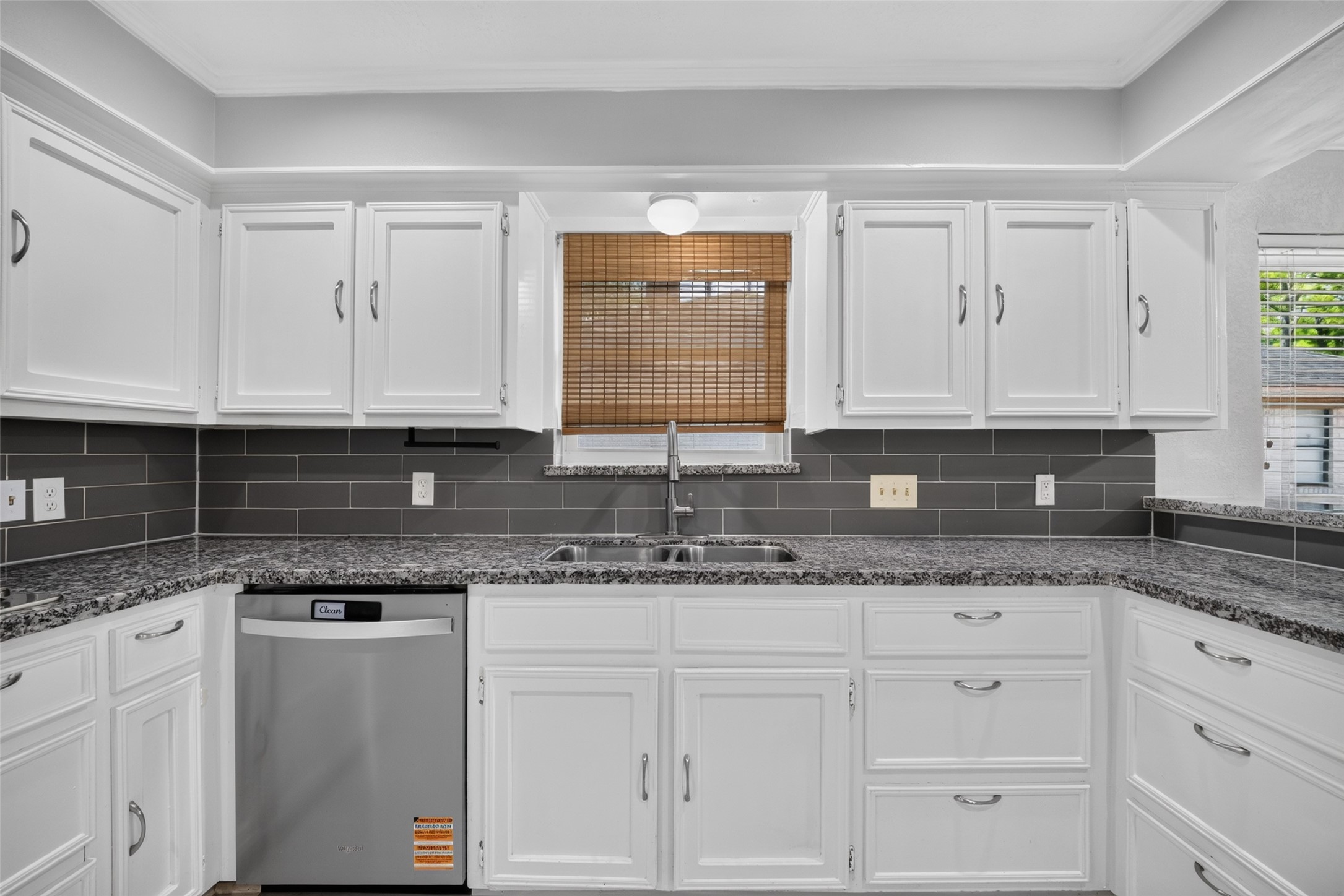 7614 Rollingbrook Drive Property Photo 20