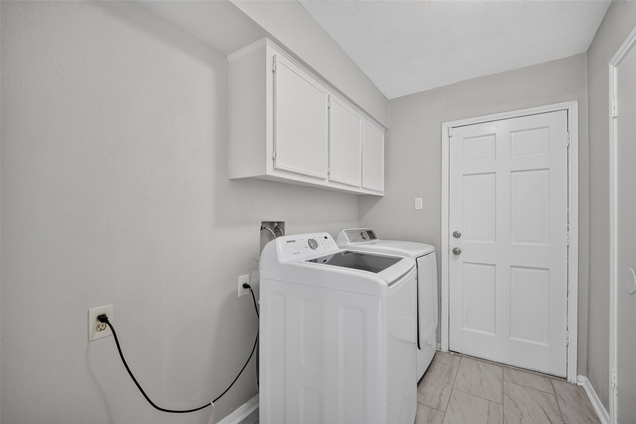 7614 Rollingbrook Drive Property Photo 26