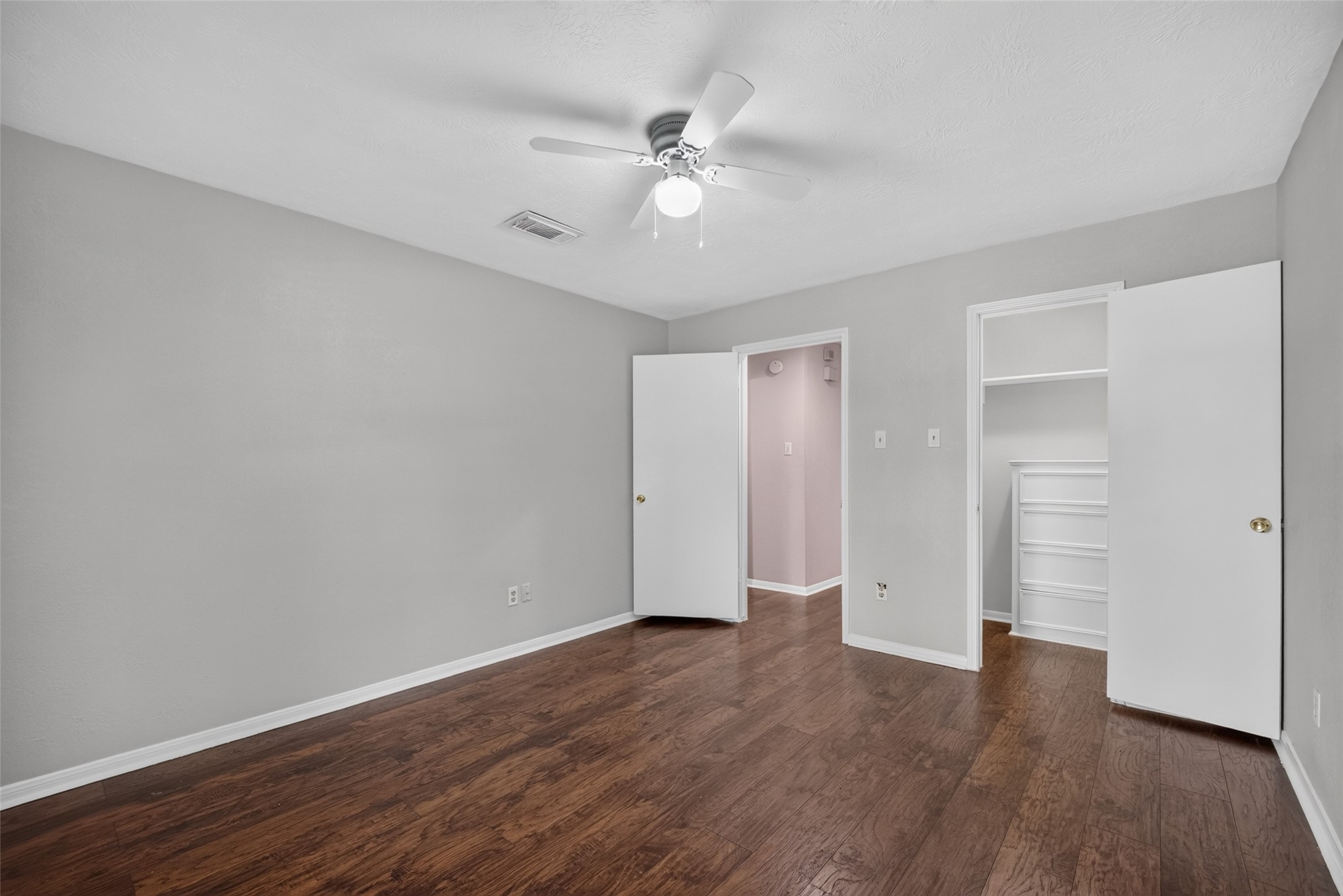 7614 Rollingbrook Drive Property Photo 28