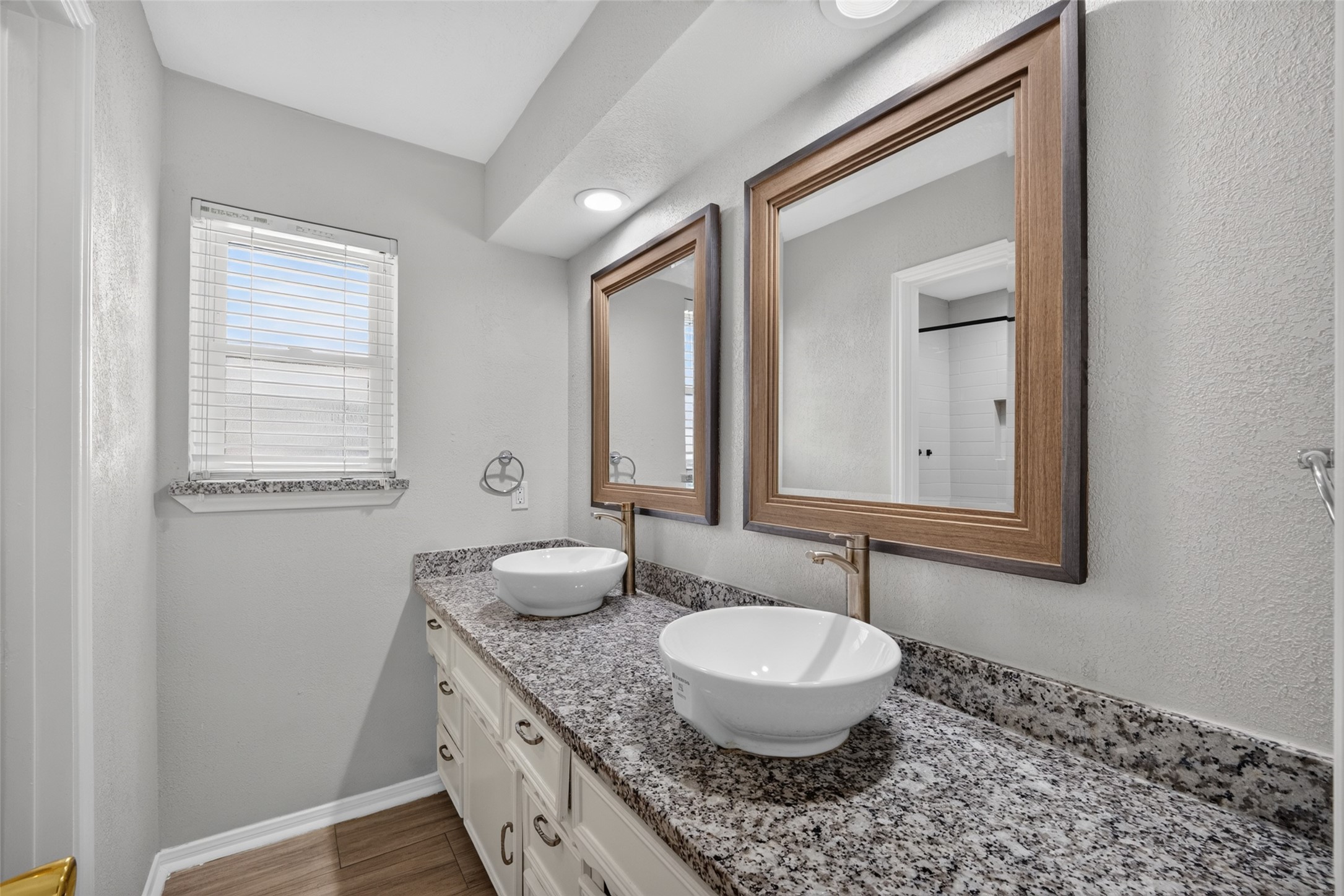 7614 Rollingbrook Drive Property Photo 30