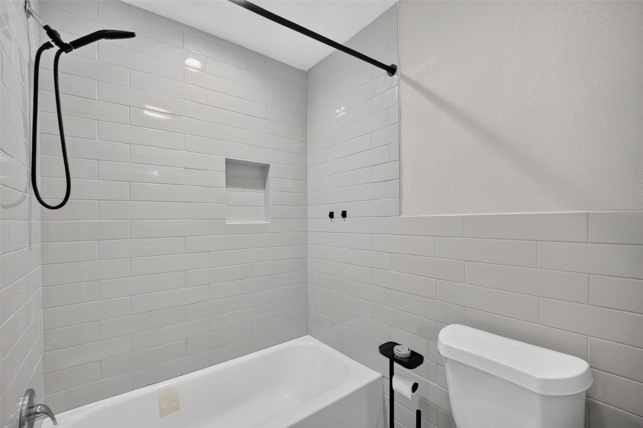 7614 Rollingbrook Drive Property Photo 31