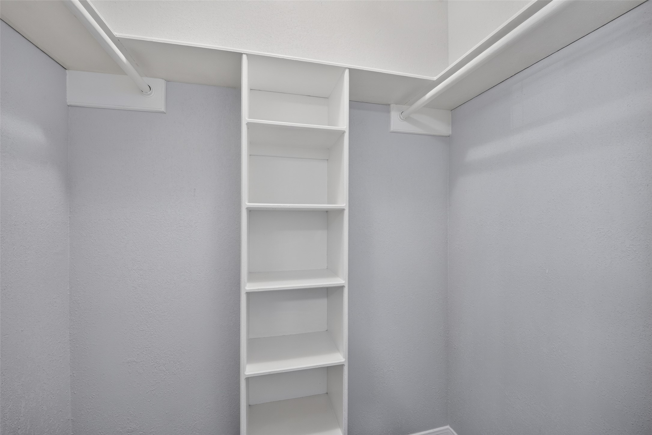 7614 Rollingbrook Drive Property Photo 35