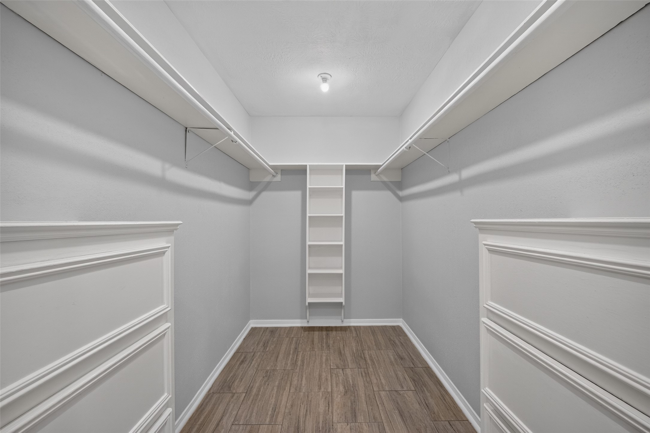 7614 Rollingbrook Drive Property Photo 38