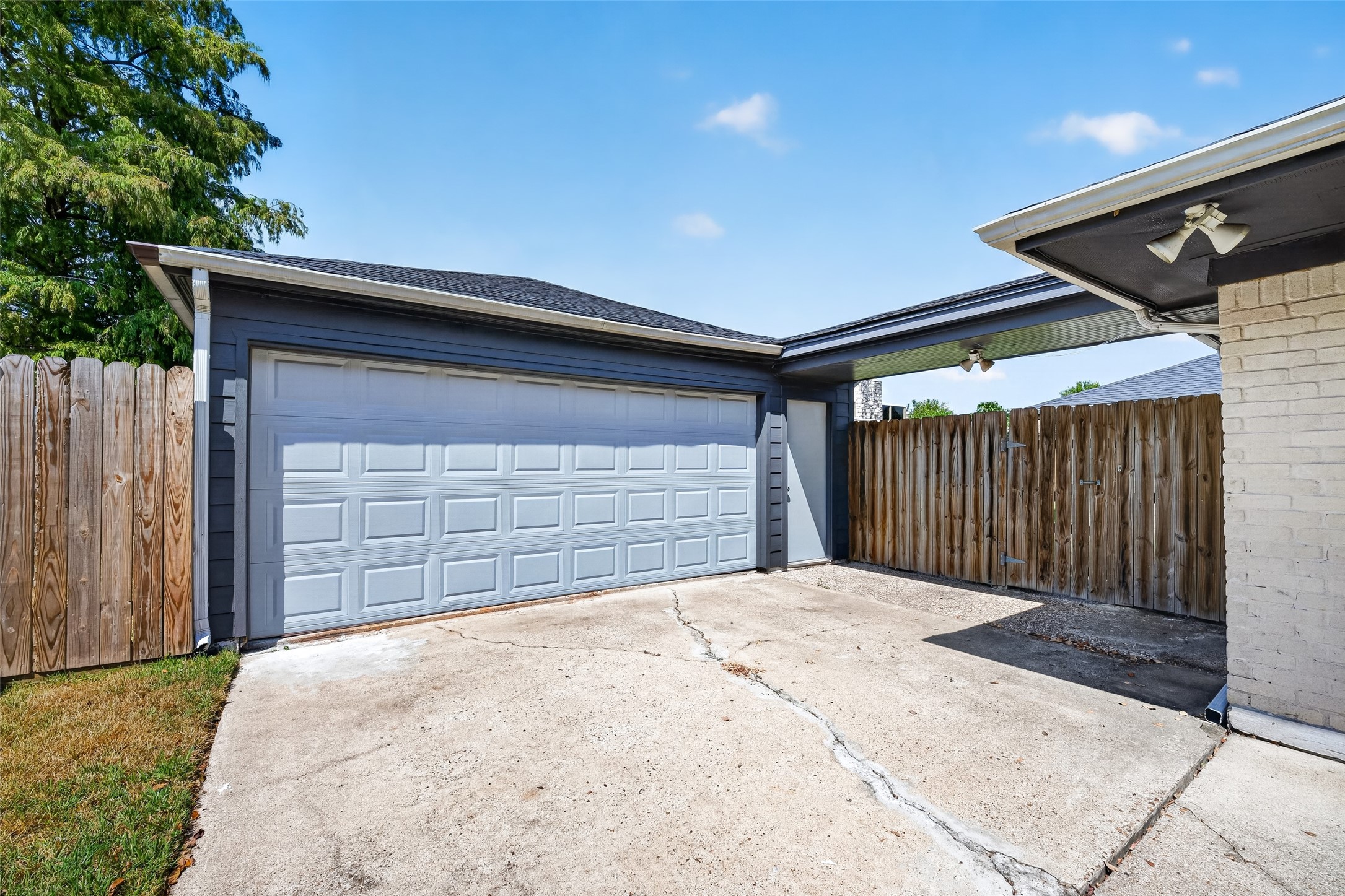 7614 Rollingbrook Drive Property Photo 41