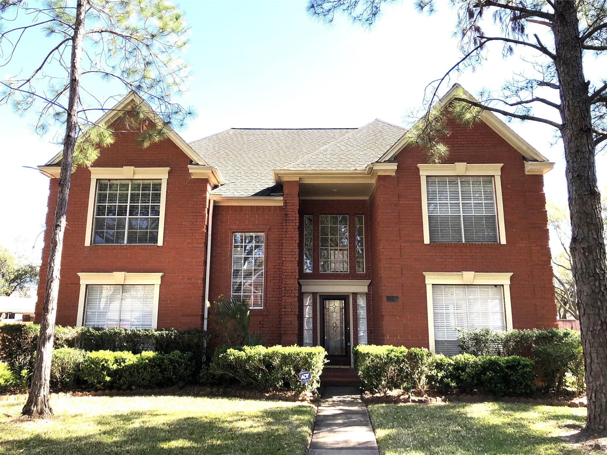 3306 Vista Lake Drive Property Photo