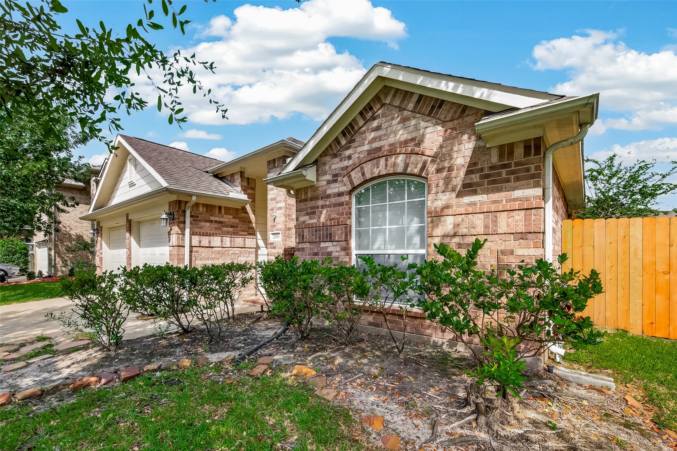 25918 Silver Timbers Lane Property Photo 2