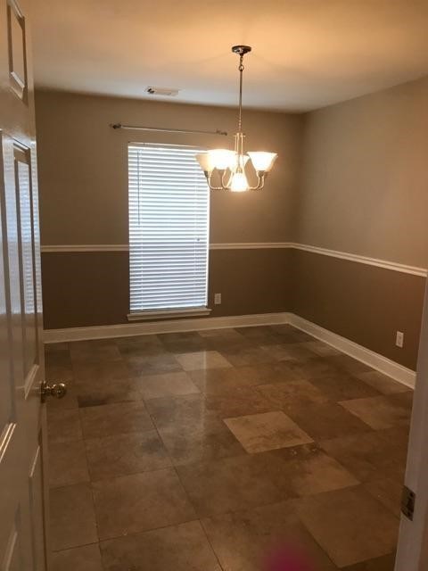205 Sharnoll Circle Property Photo 2