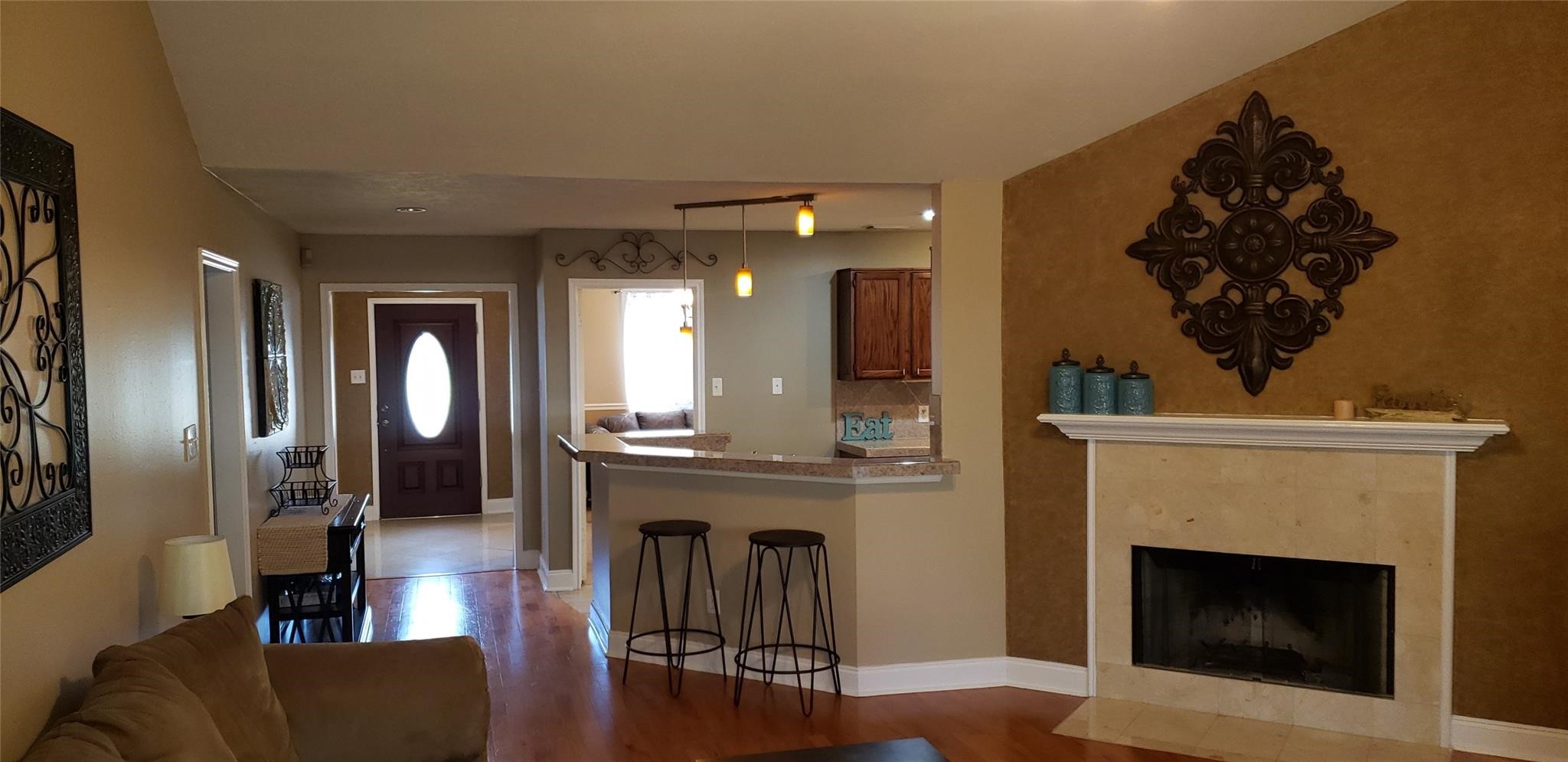 205 Sharnoll Circle Property Photo 5