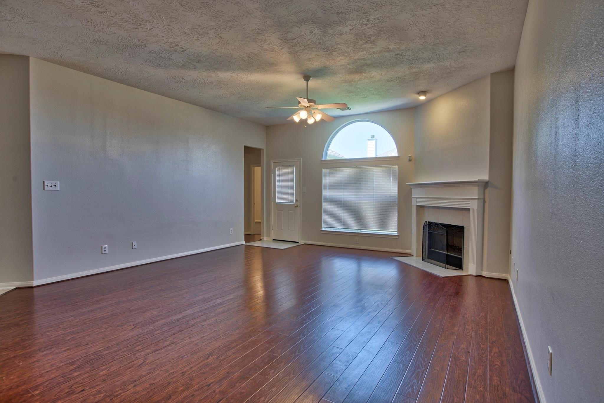 6715 Village Bridge Drive Property Photo 6