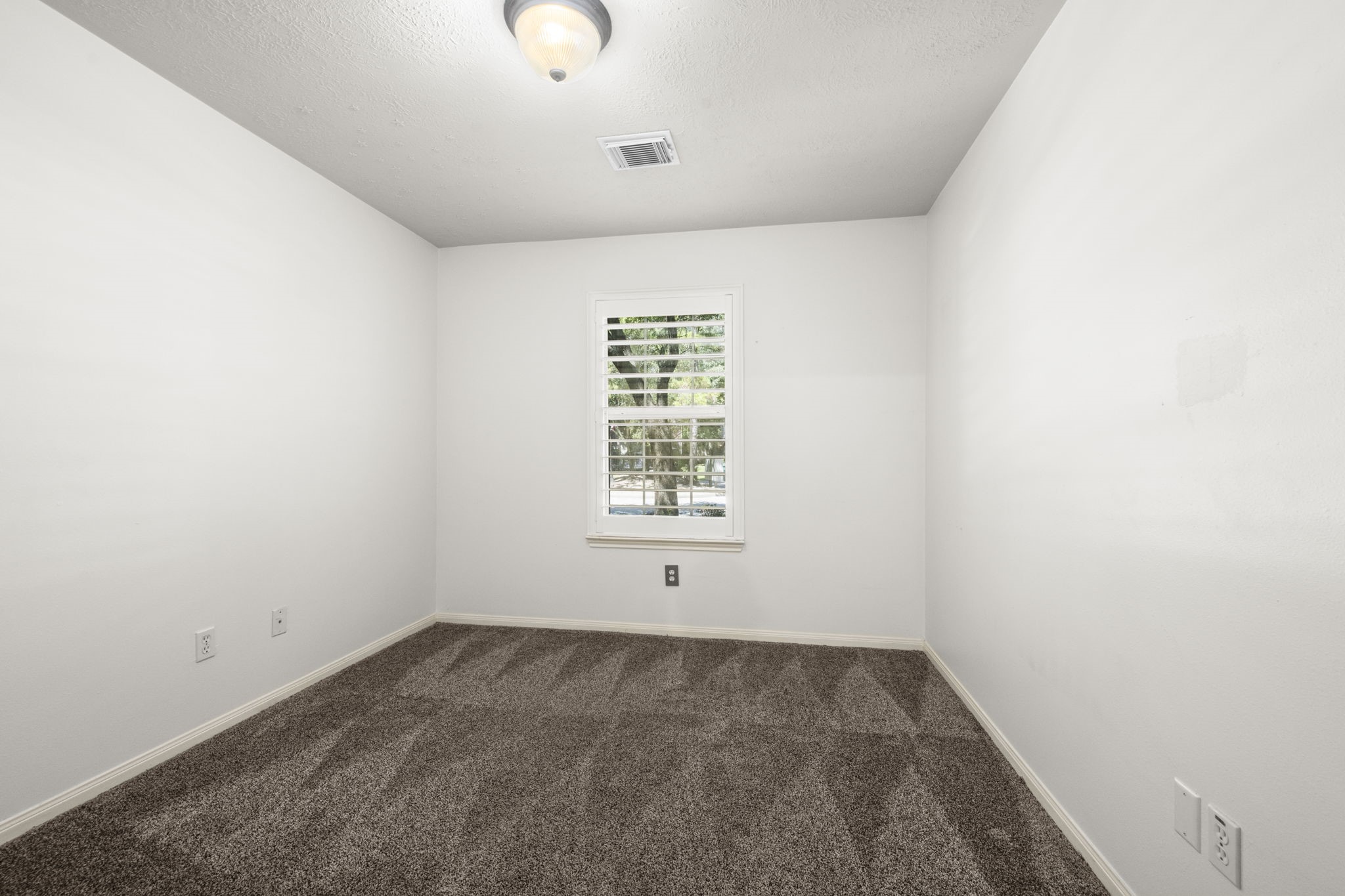 43 Steep Trail Place Property Photo 22
