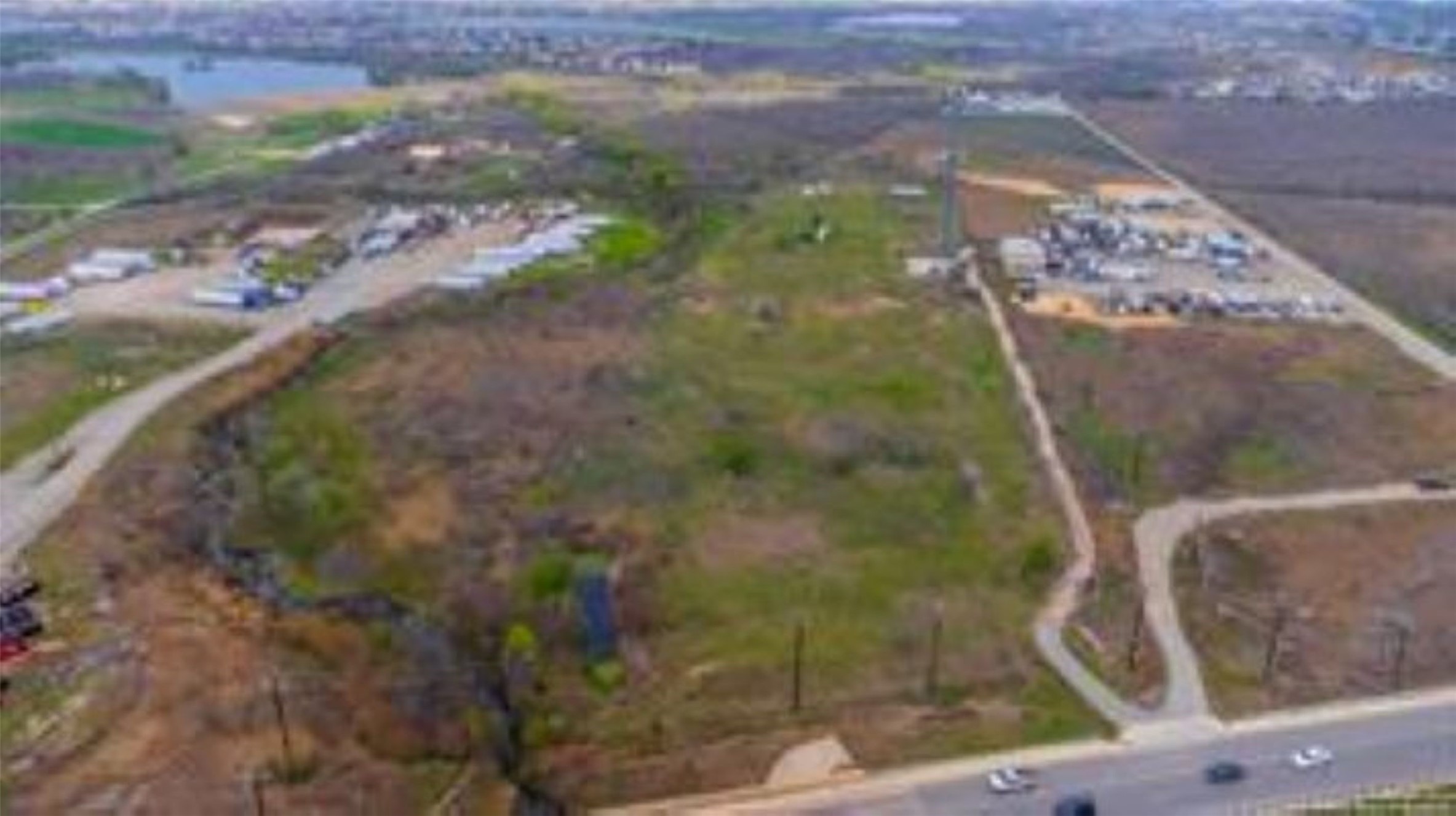 8155 Interstate 10 E Property Photo 1