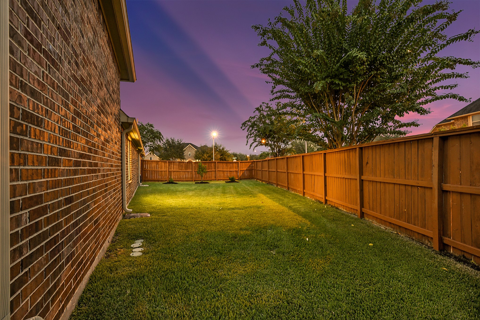 2230 Draycutt Drive Property Photo 10
