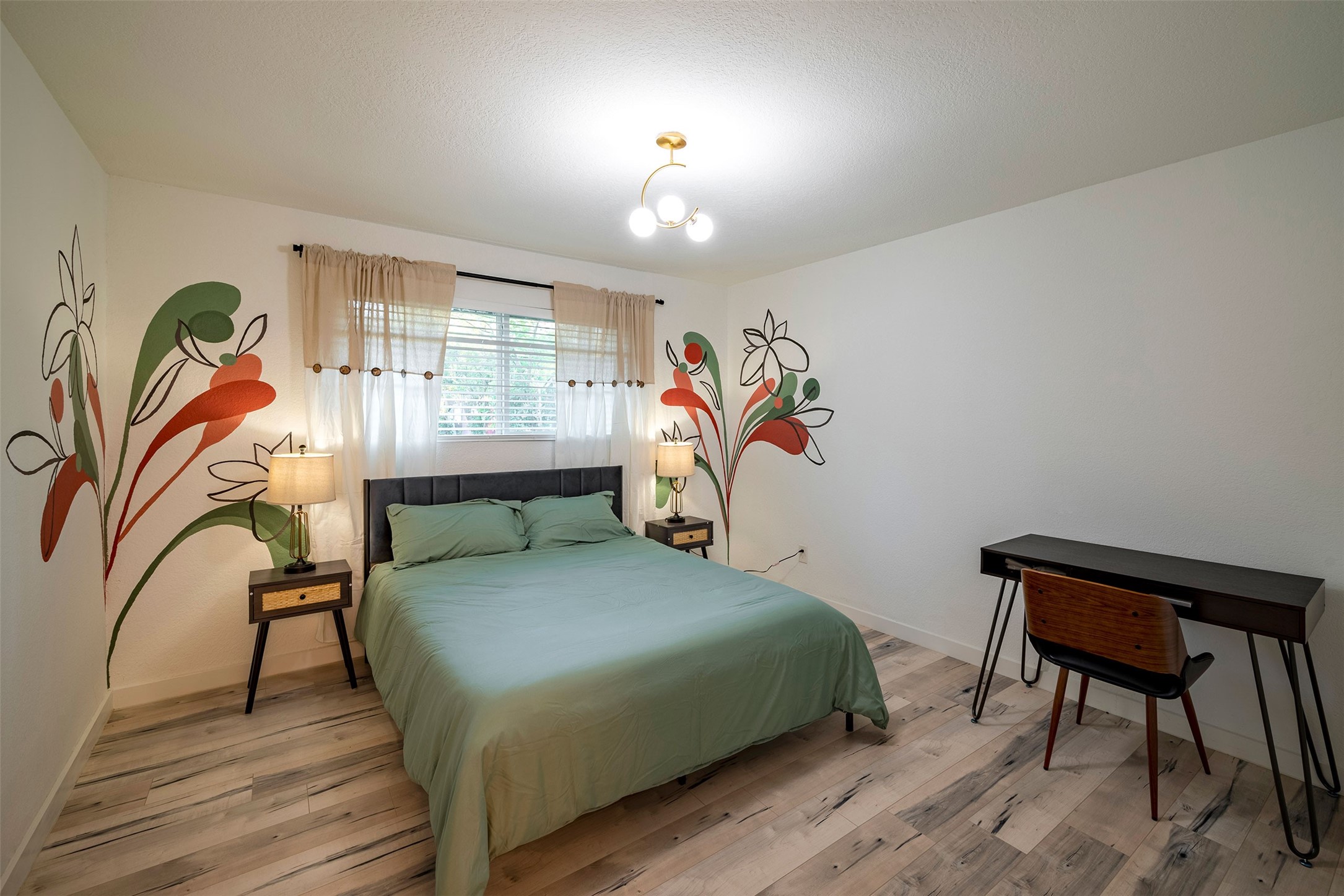 5918 Lattimer Drive Property Photo 14