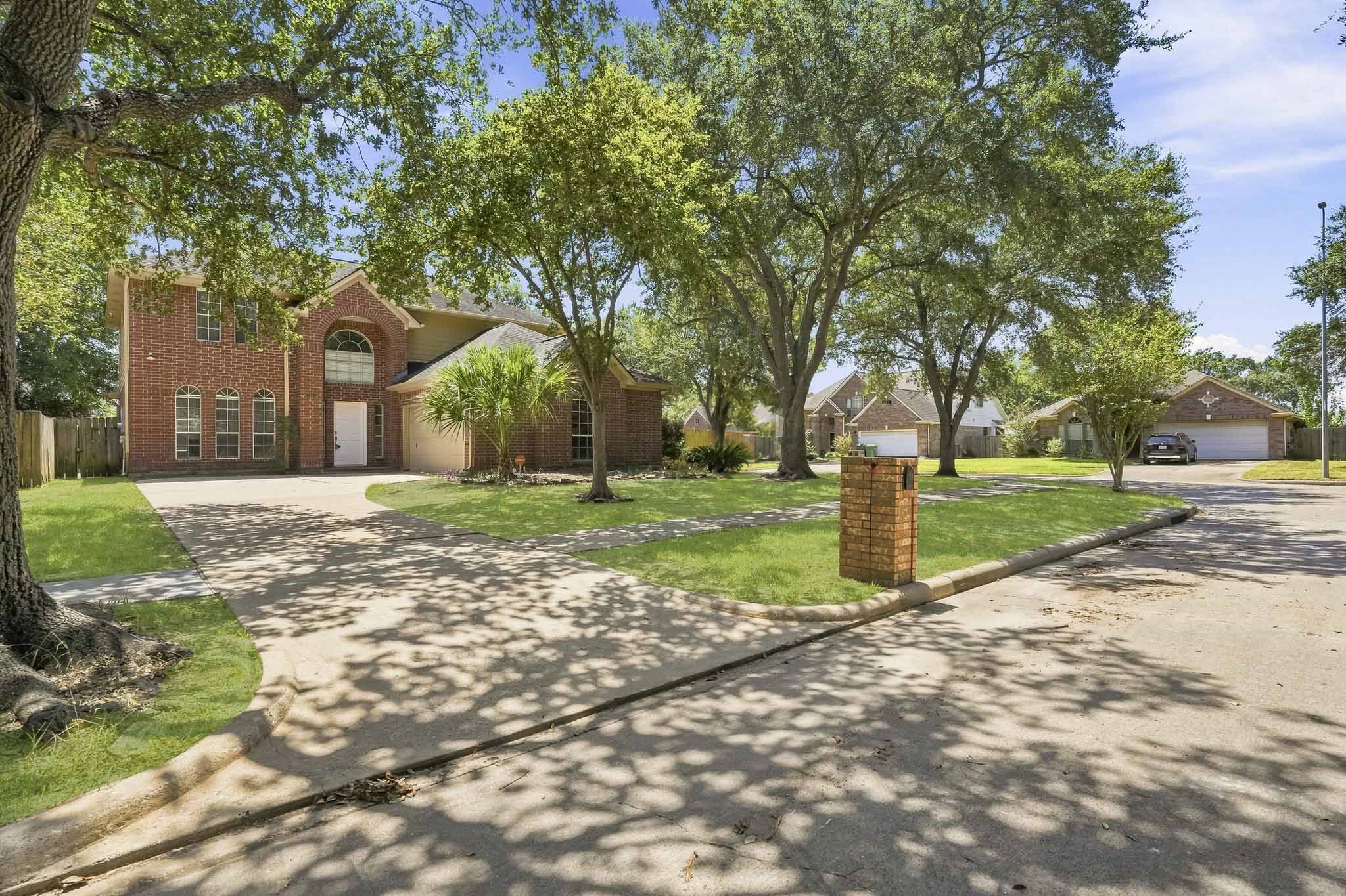 1925 Lori Court Property Photo 3