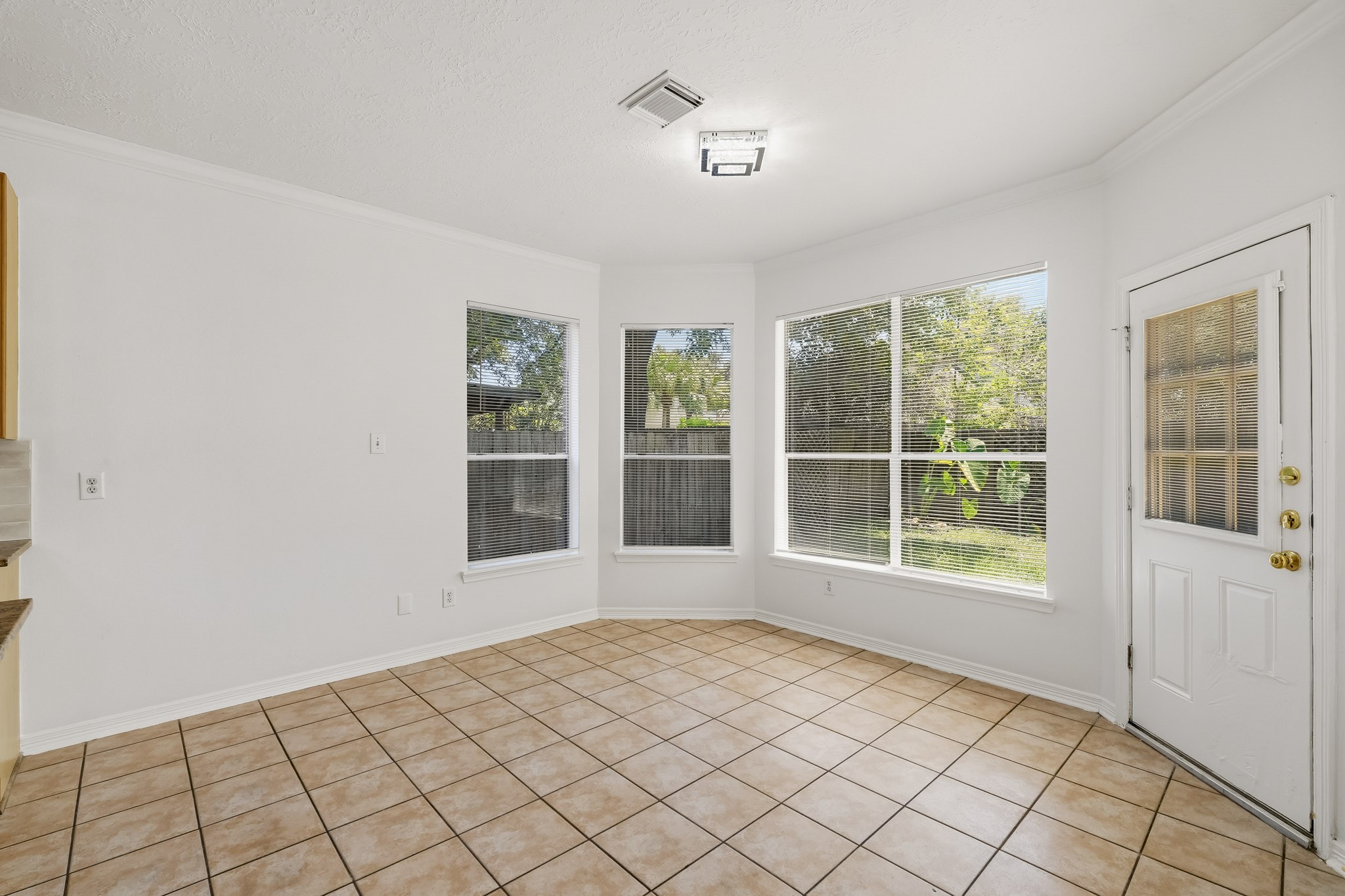 1925 Lori Court Property Photo 12