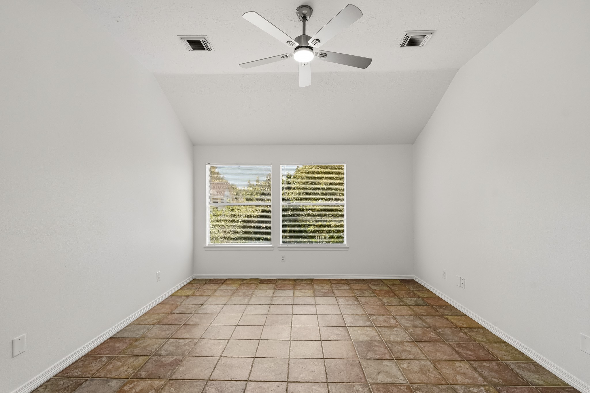 1925 Lori Court Property Photo 18