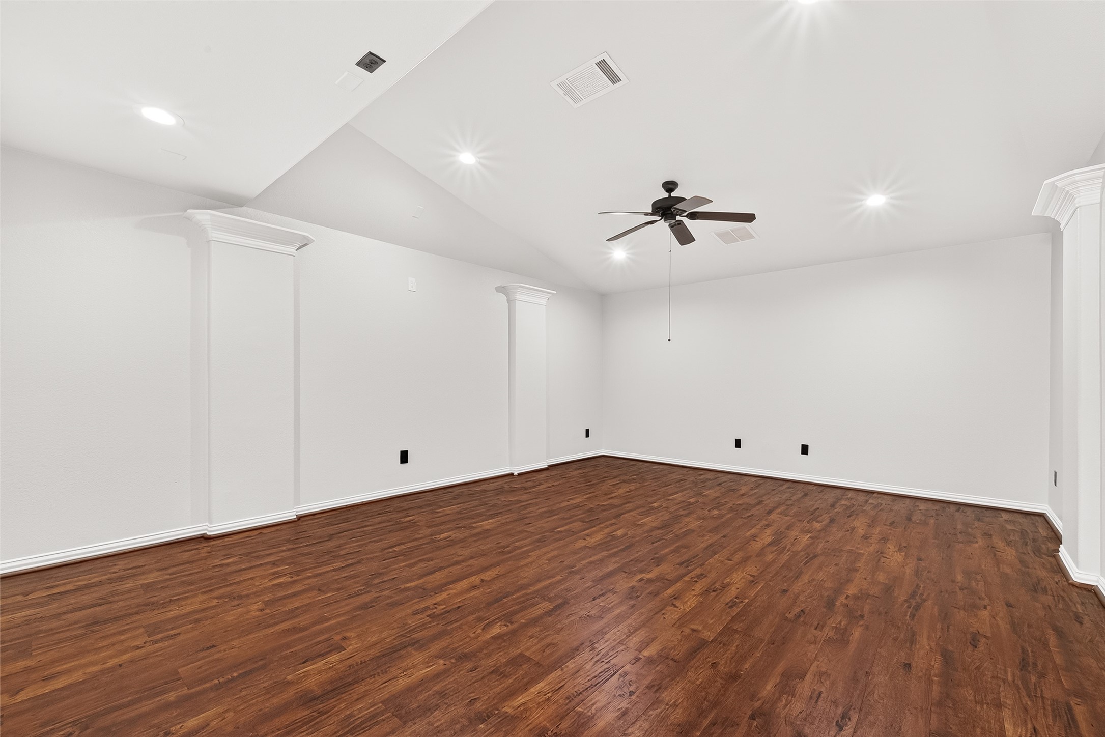 222 Chatham Avenue Property Photo 41