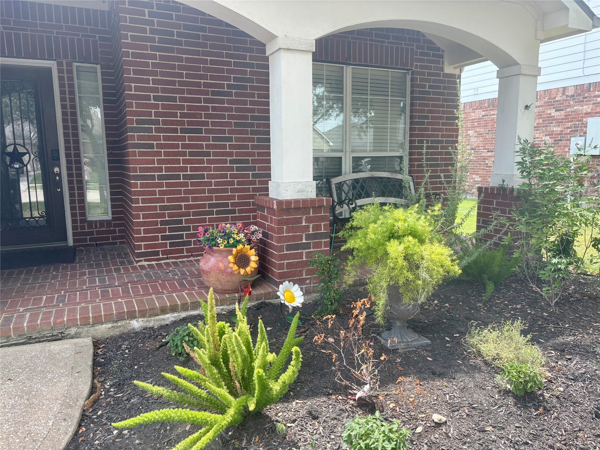 2519 Kildeer Court Property Photo 2