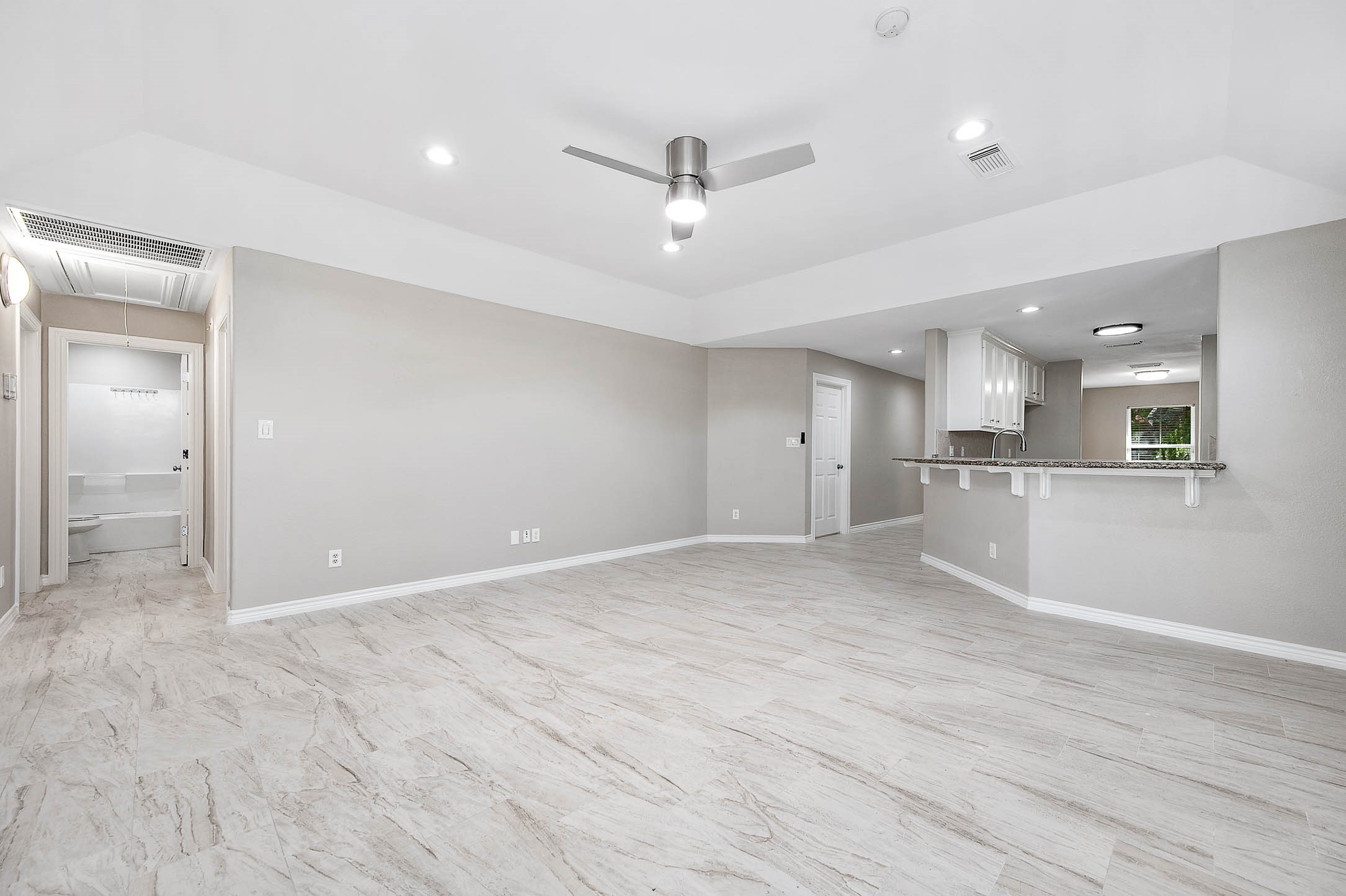 7308 Avenue R Property Photo 14