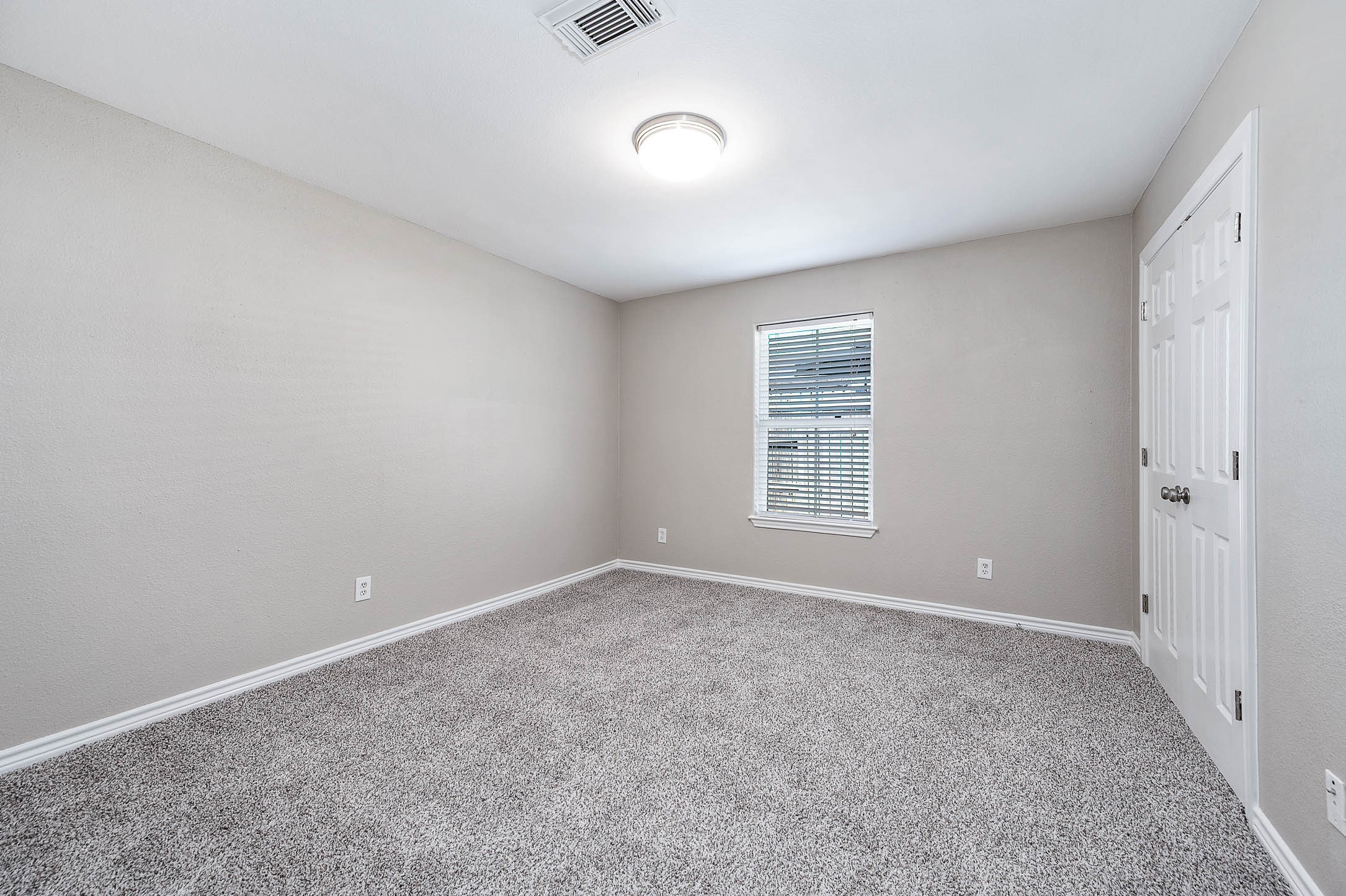 7308 Avenue R Property Photo 15