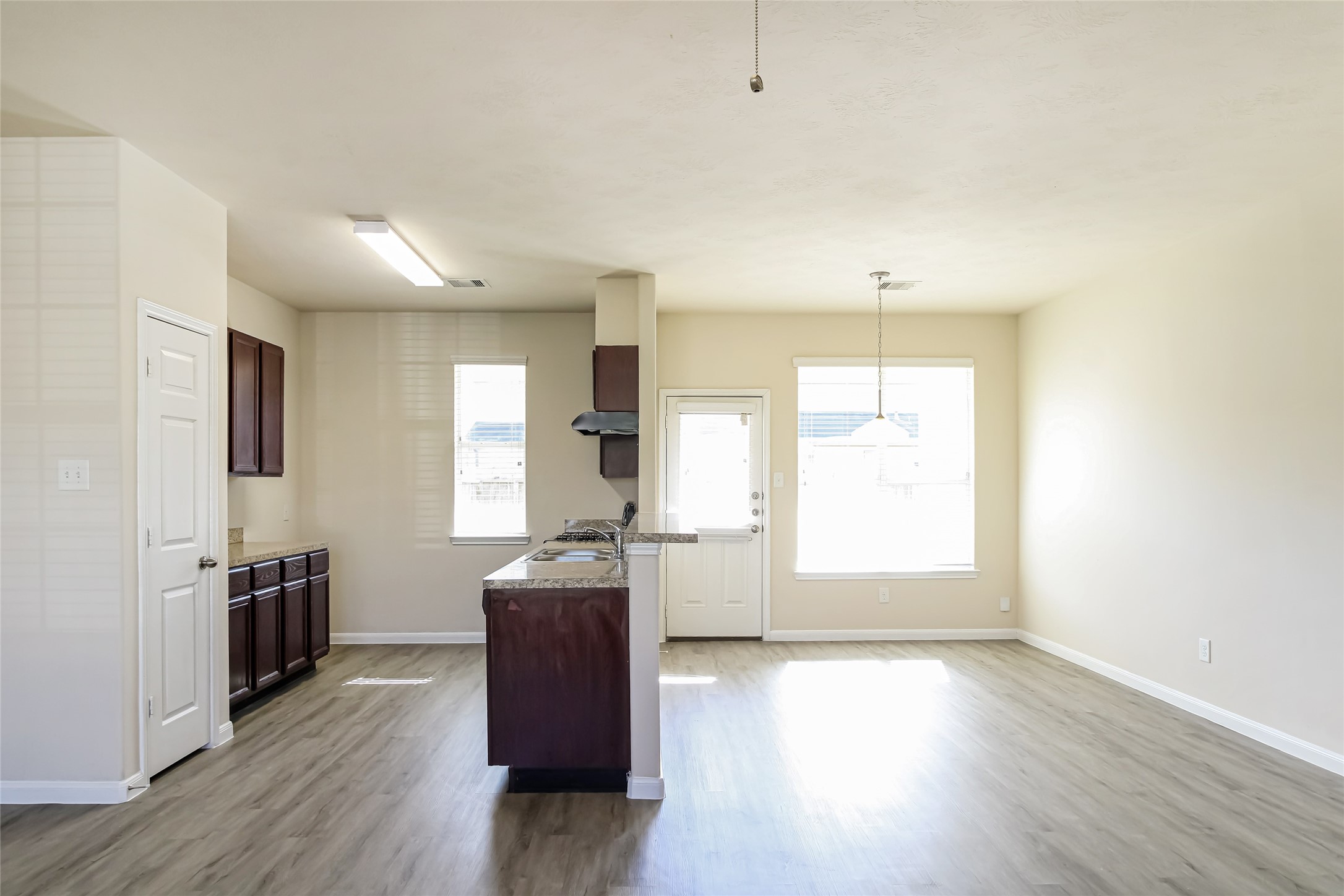 9727 Elia Court Property Photo 6