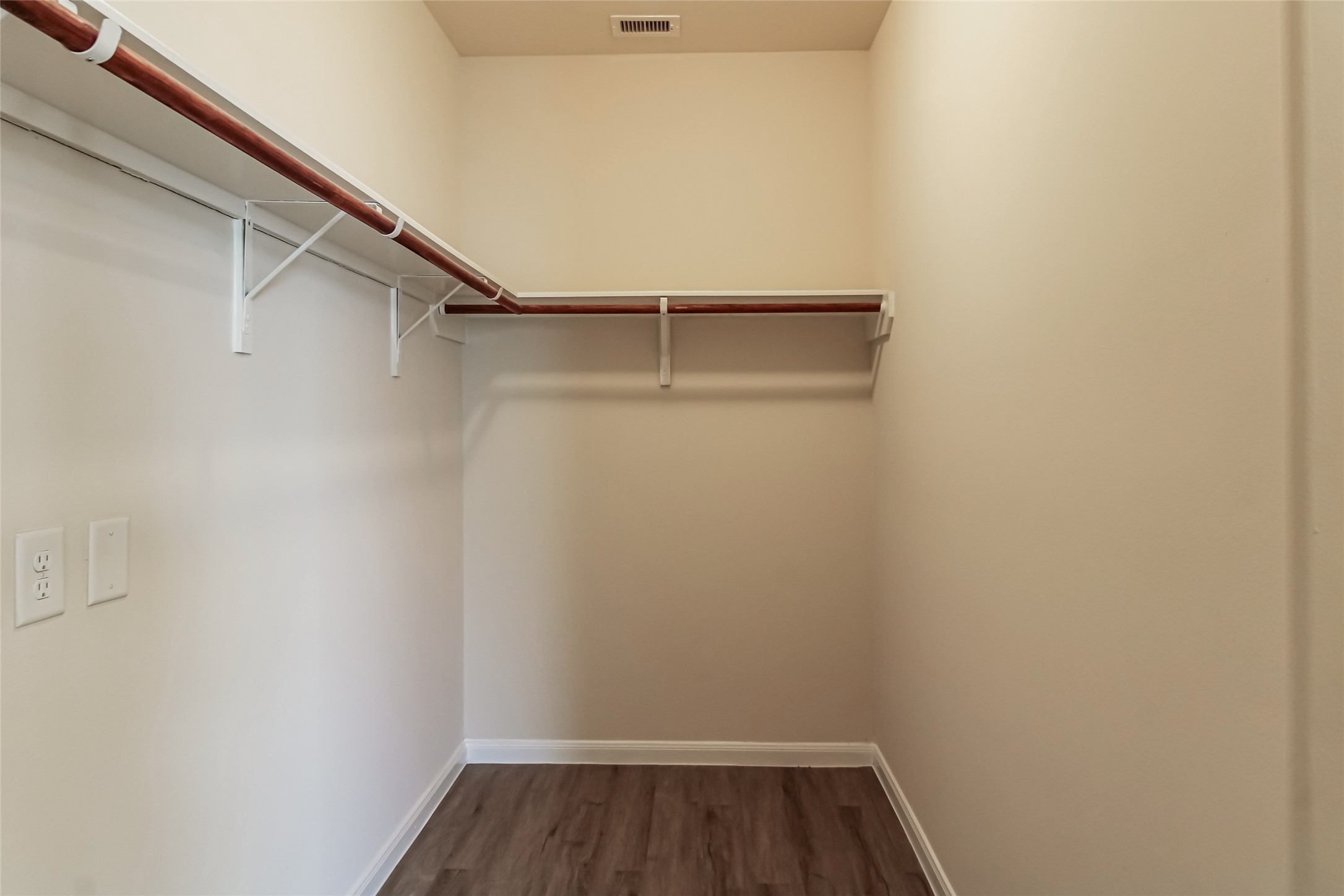 9727 Elia Court Property Photo 14
