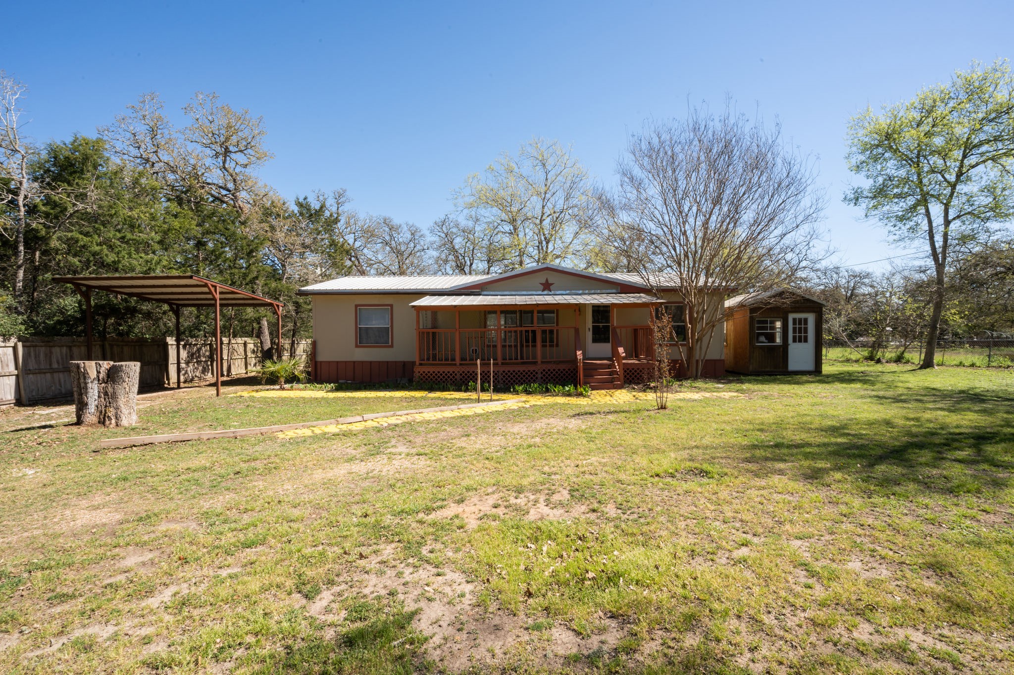 163 Lost Pine Drive Property Photo
