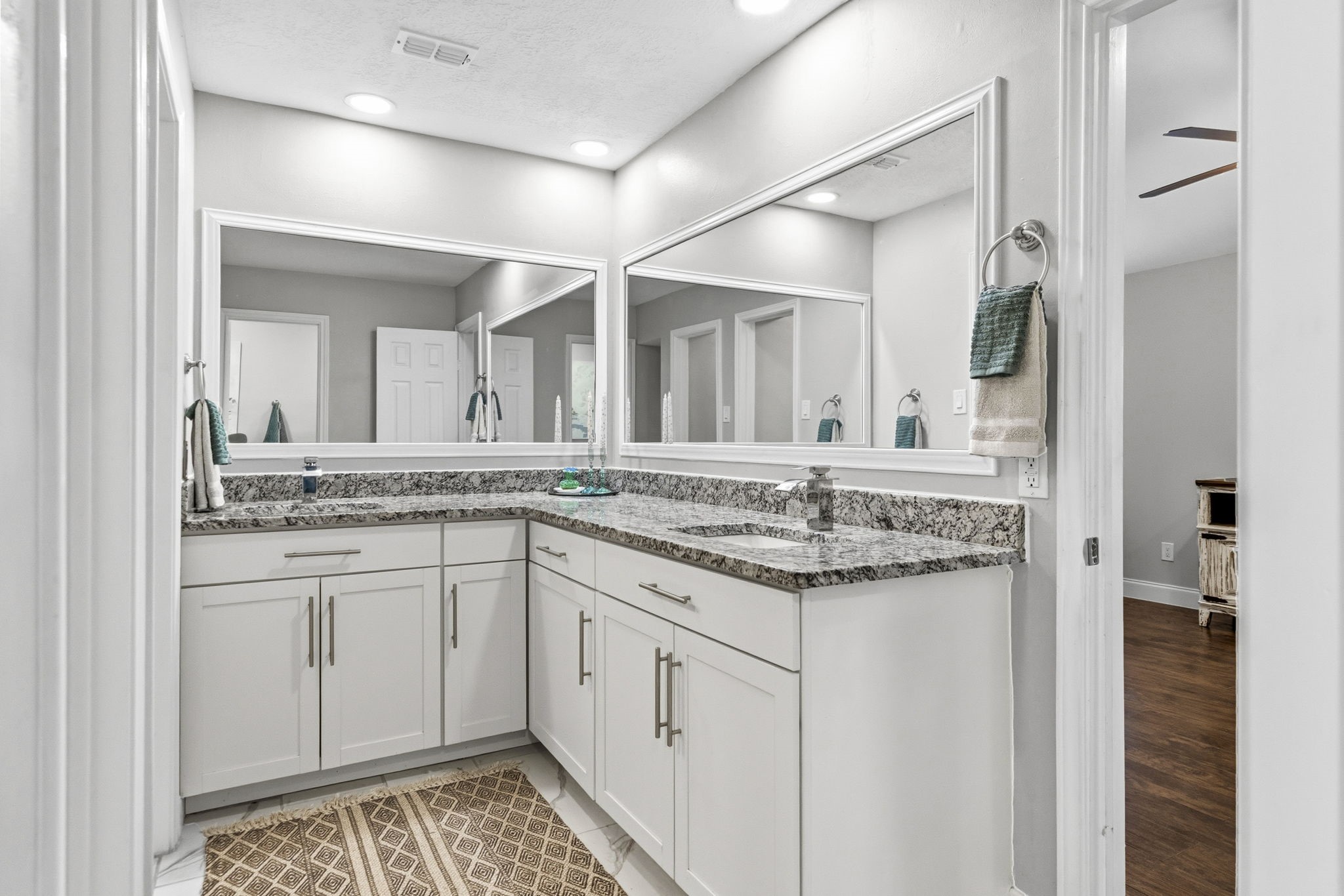 2119 Woodstream Drive Property Photo 23