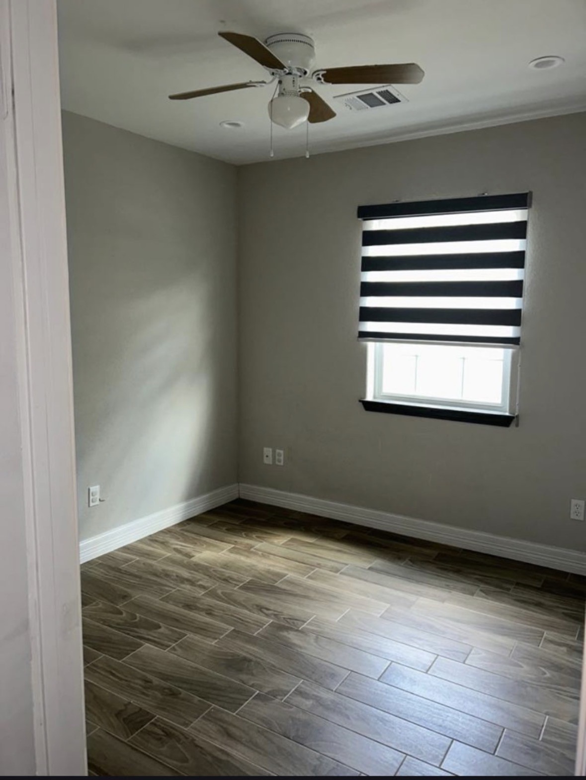 15101 South Drive Property Photo 5