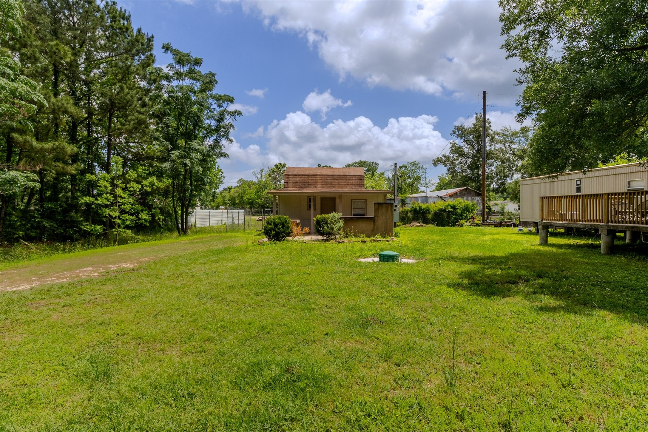 25128 Faraway Lane Property Photo 2