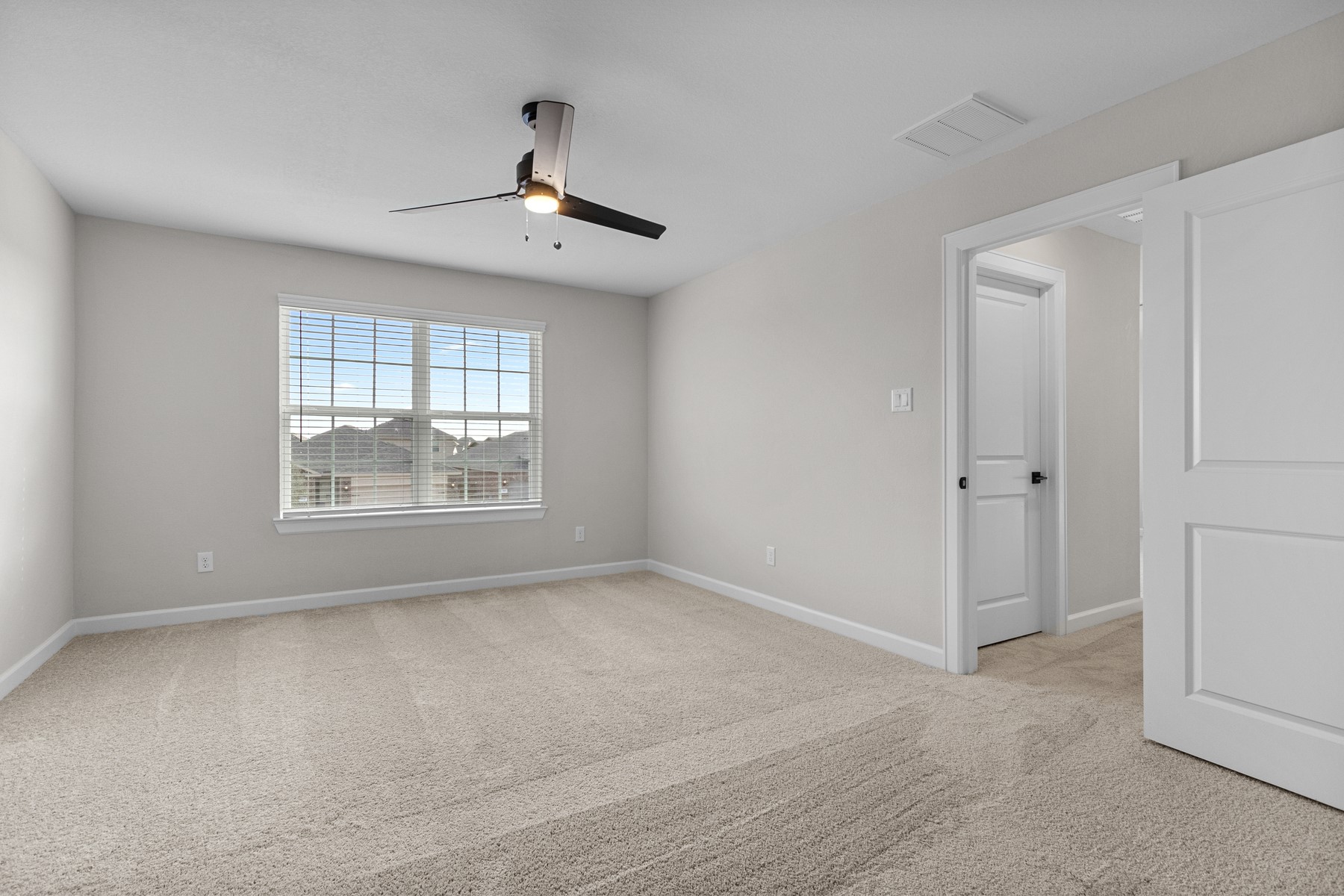 10807 Hickory Lane Property Photo 12