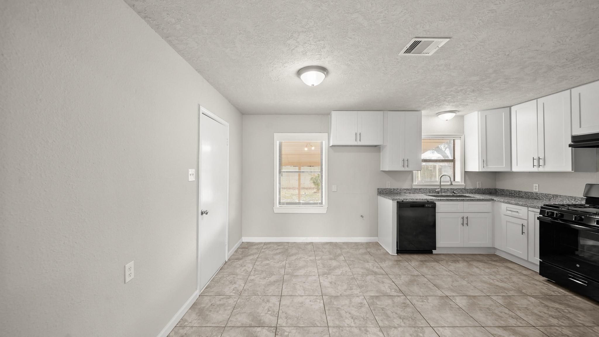 6809 W Bayou Drive W Property Photo 5