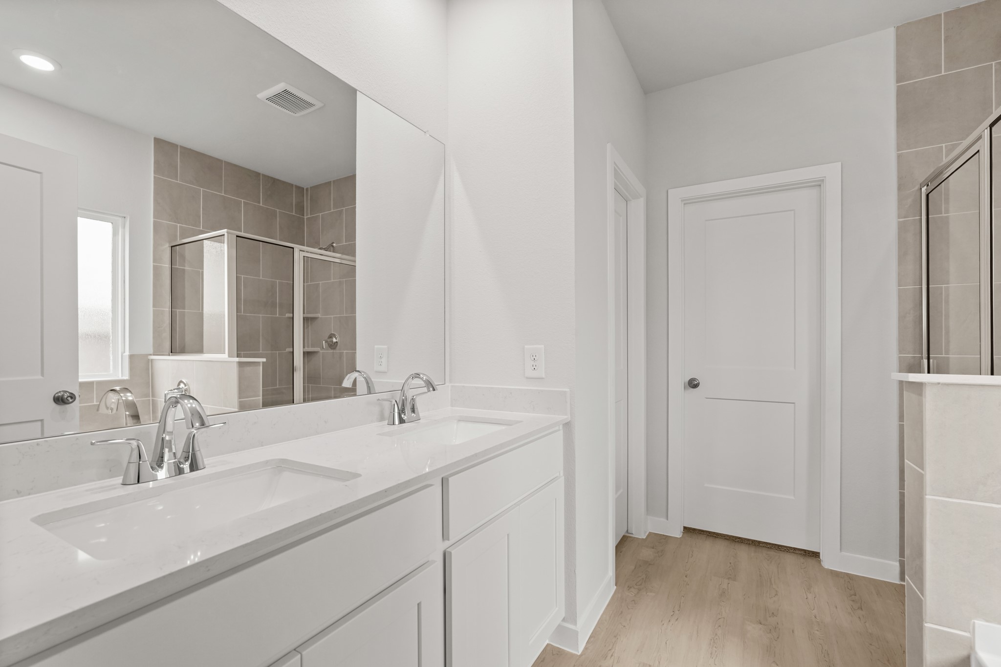 17234 White Peace Drive Property Photo 13