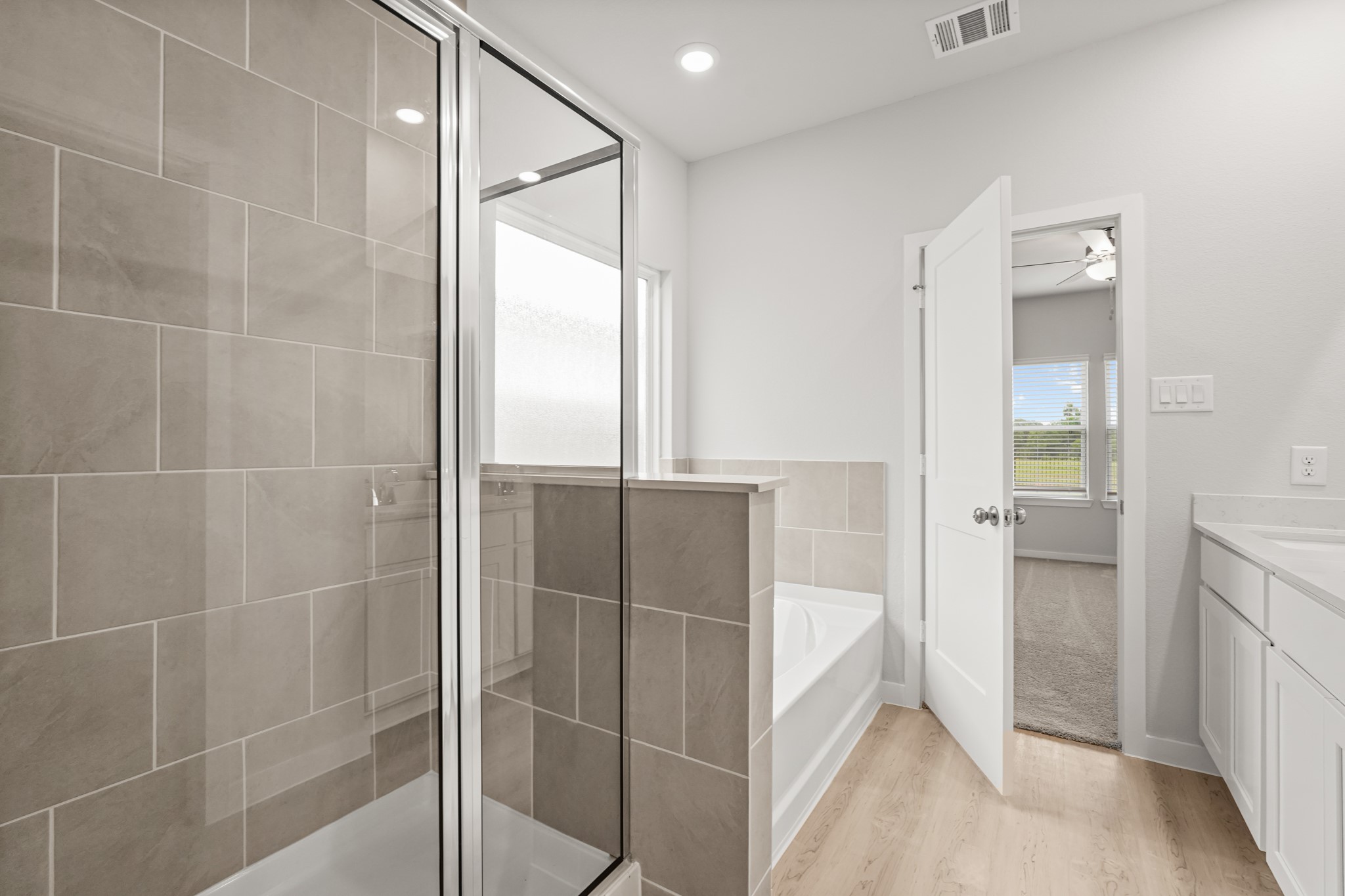 17234 White Peace Drive Property Photo 14