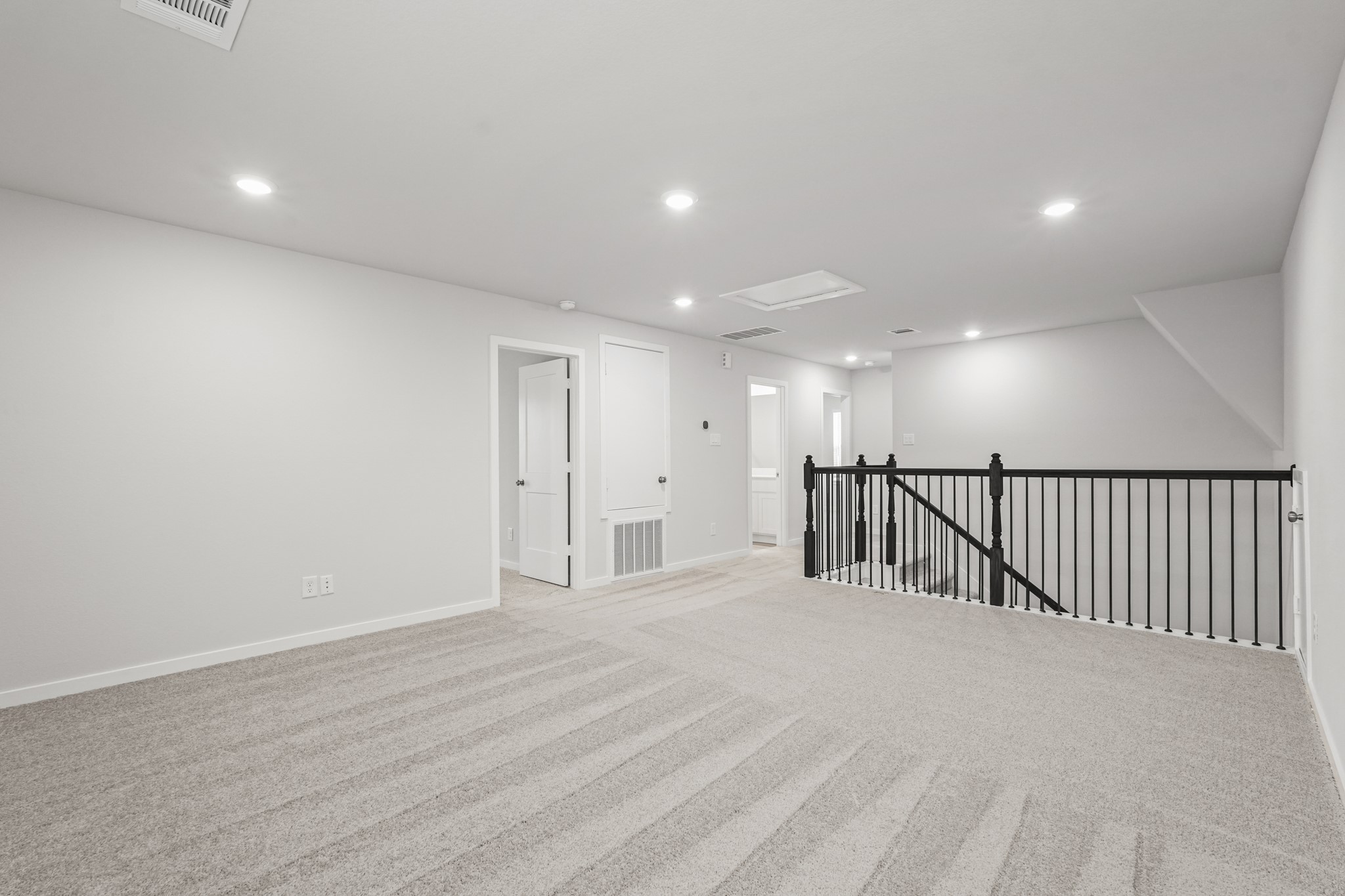 17234 White Peace Drive Property Photo 16