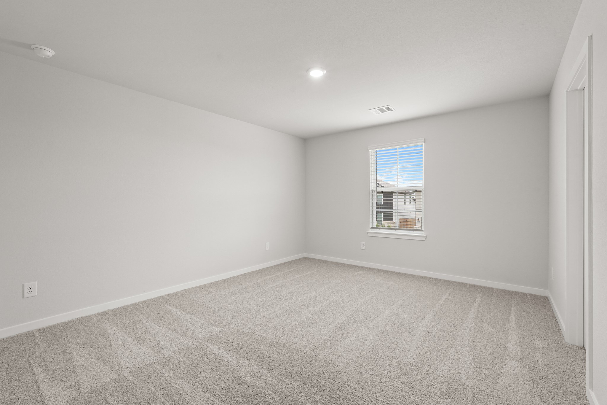 17234 White Peace Drive Property Photo 17