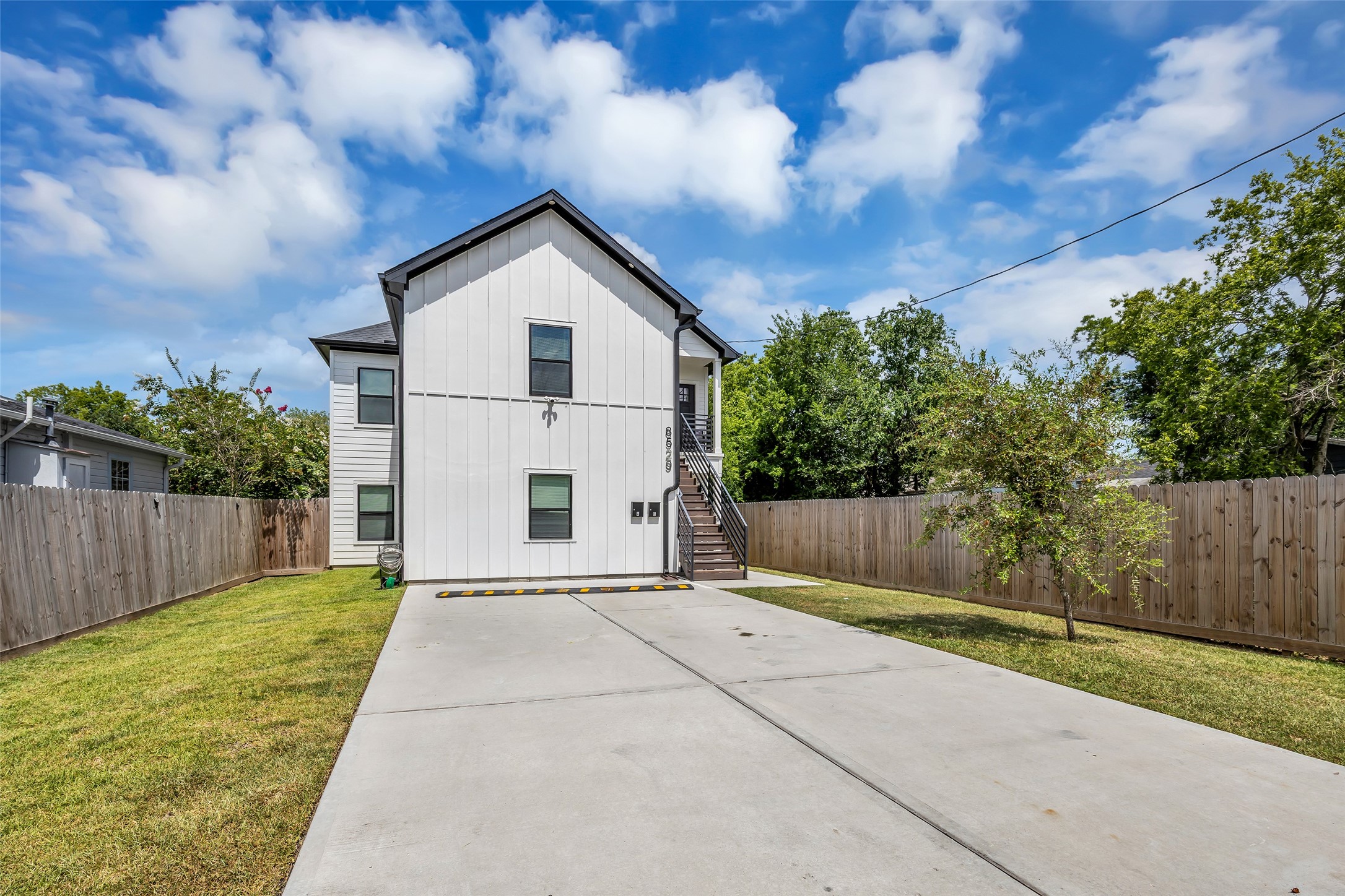 8529 Dosia Street A Property Photo 2