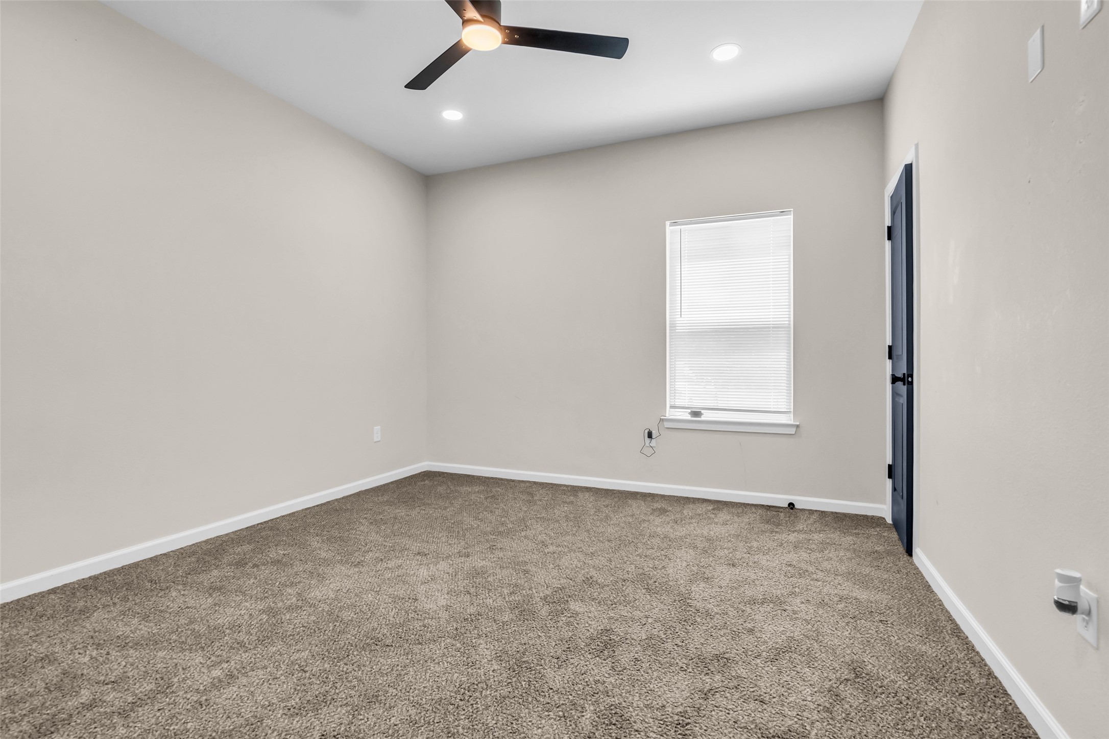 8529 Dosia Street A Property Photo 18