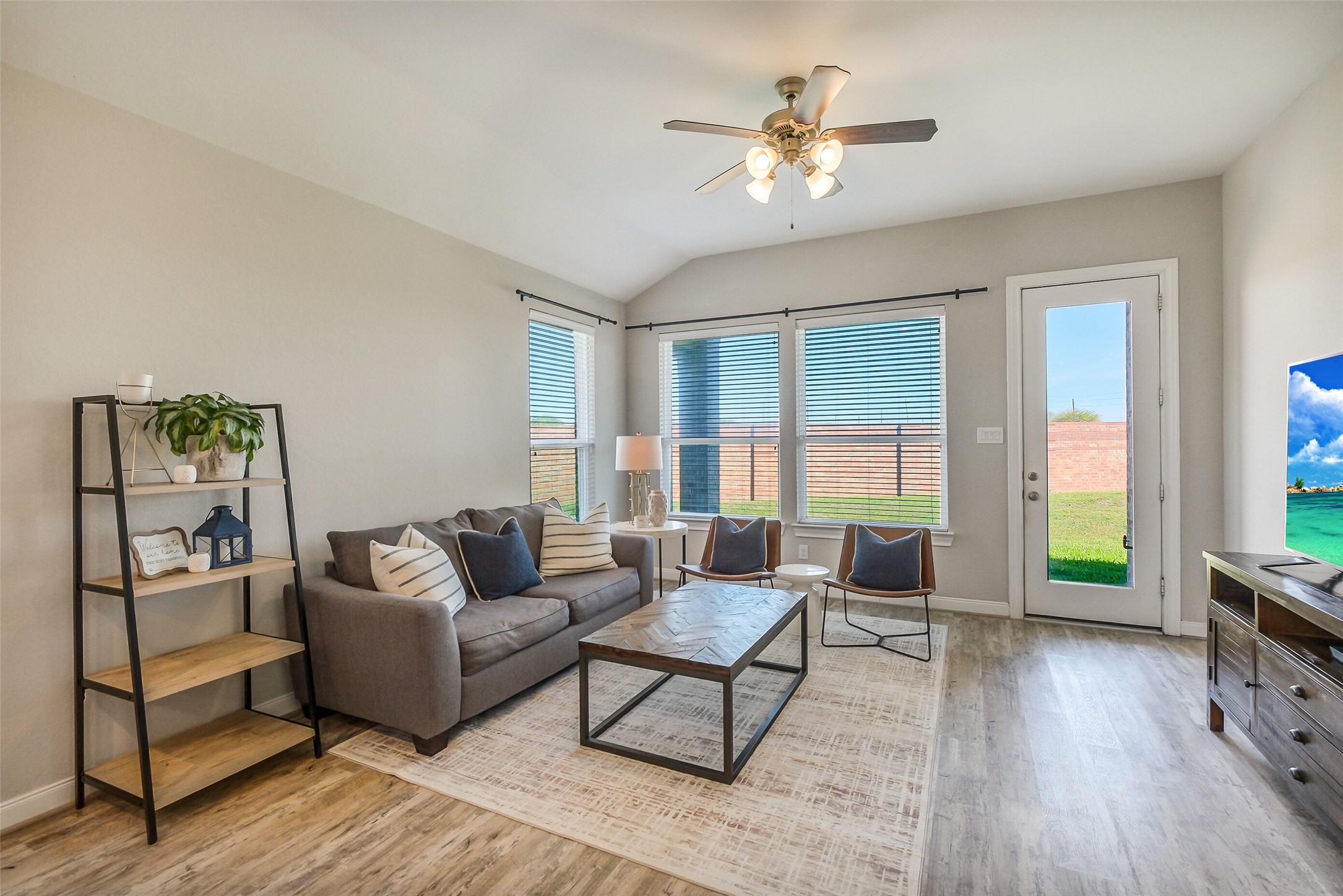 10906 Avana Falls Lane Property Photo 3